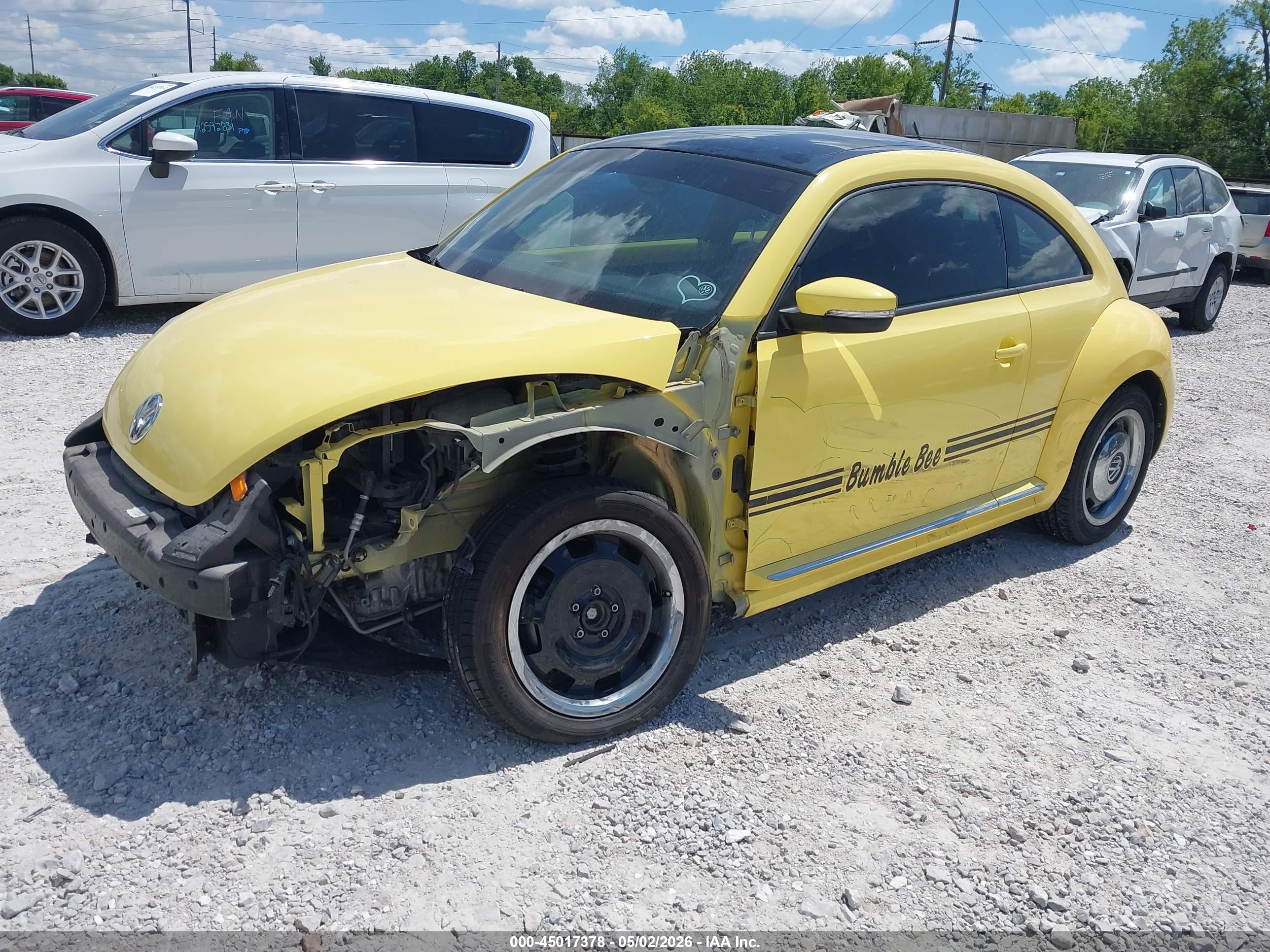 2013 Volkswagen Beetle 2.5l Yellow vin: 3VWJX7AT9DM647028
