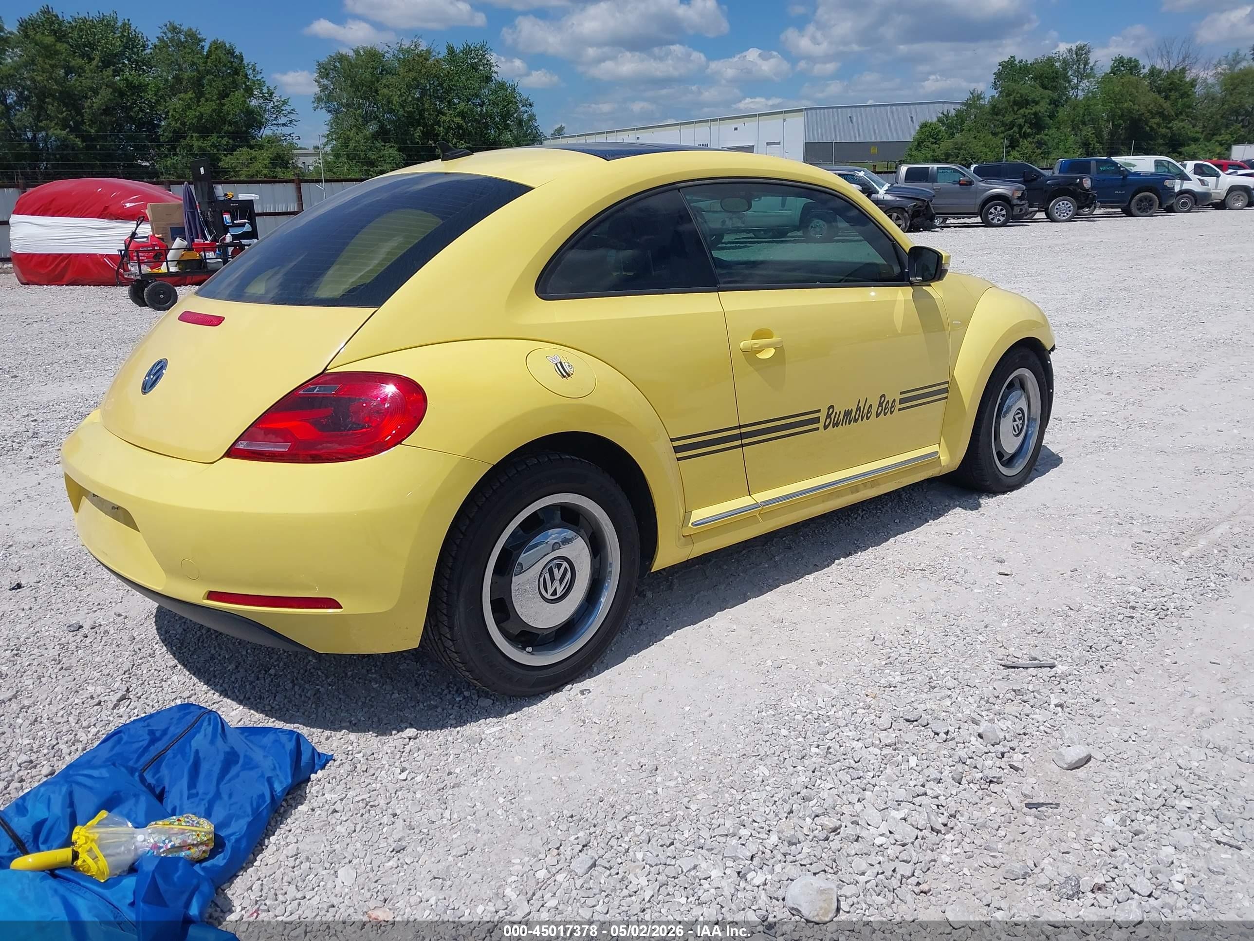 2013 Volkswagen Beetle 2.5l Yellow vin: 3VWJX7AT9DM647028
