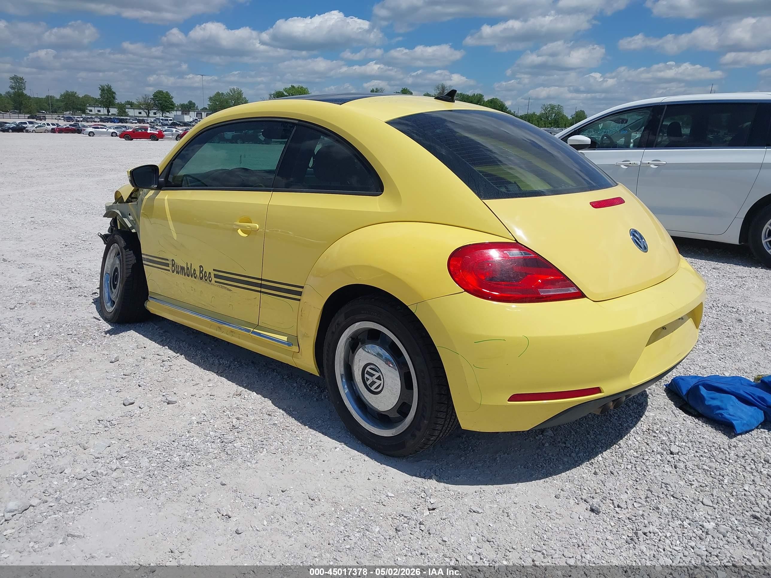 2013 Volkswagen Beetle 2.5l Yellow vin: 3VWJX7AT9DM647028