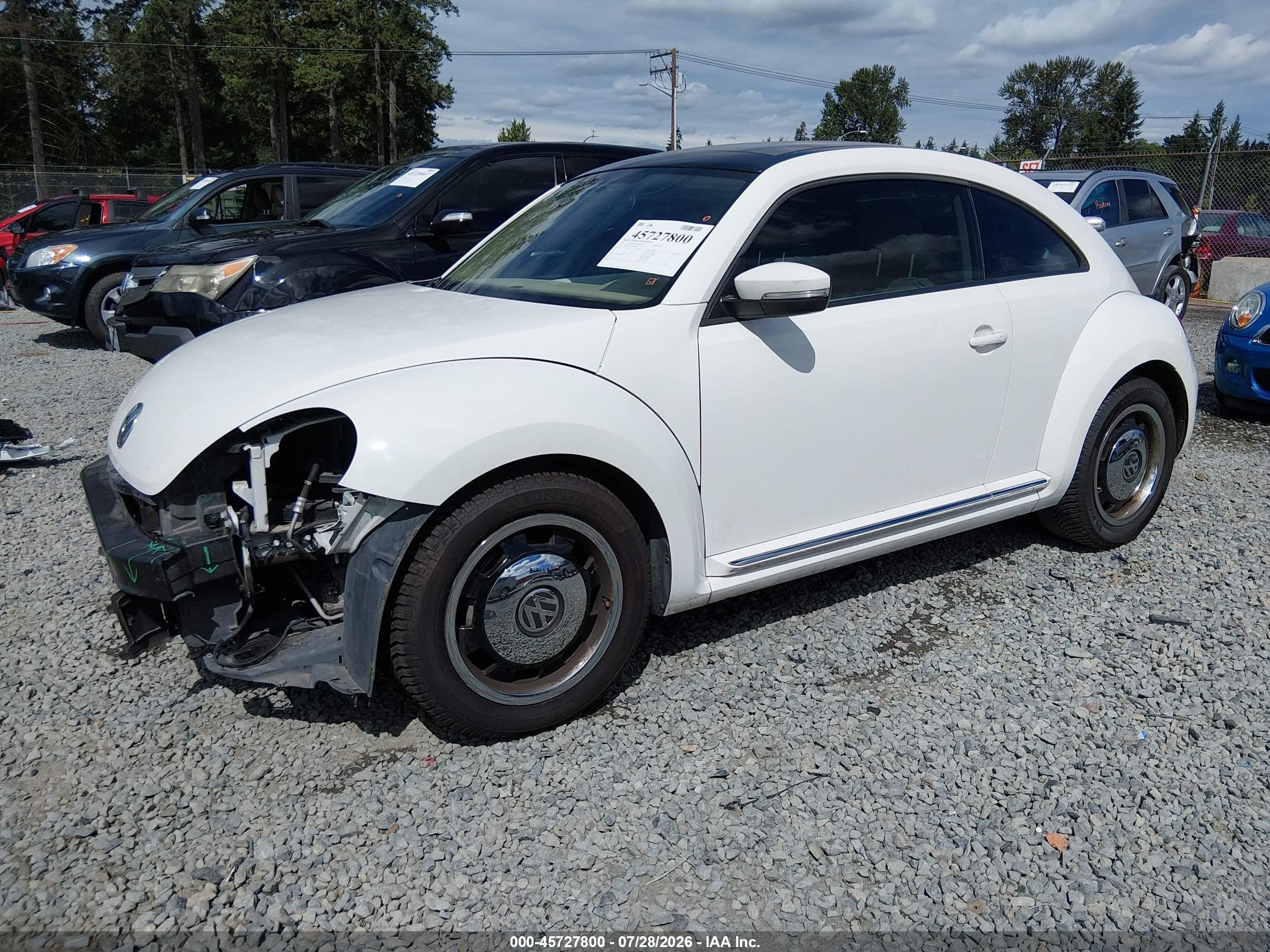 2013 Volkswagen Beetle 2.5l White vin: 3VWJX7AT9DM690431