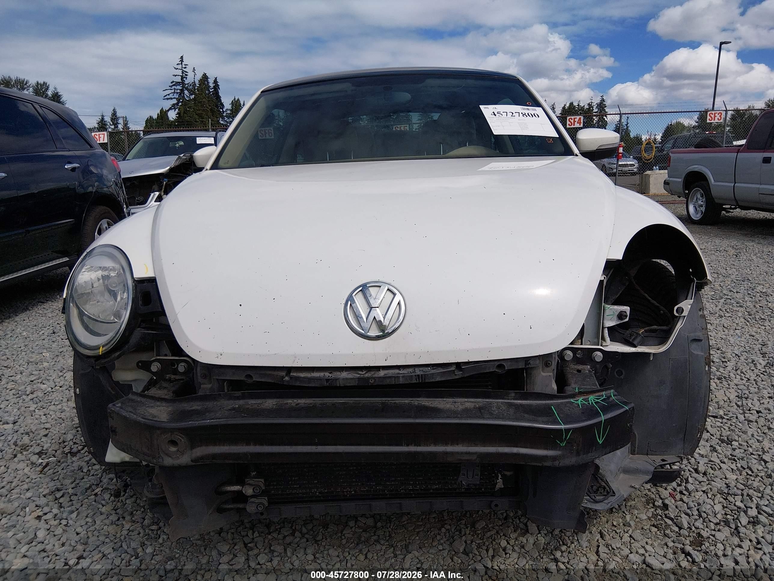 2013 Volkswagen Beetle 2.5l White vin: 3VWJX7AT9DM690431