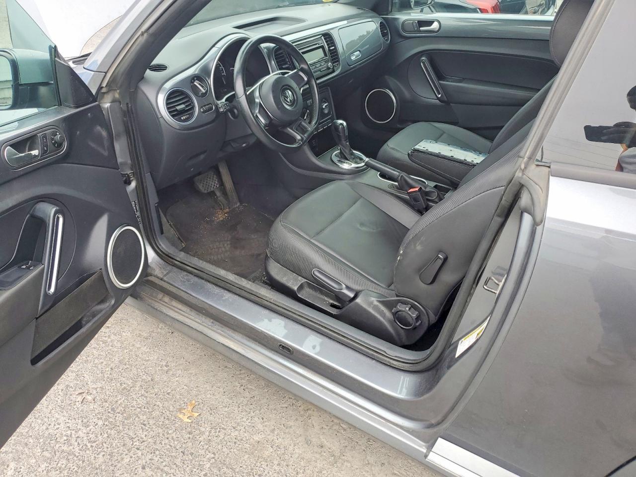 2013 Volkswagen Beetle Gray vin: 3VWJX7AT9DM692647