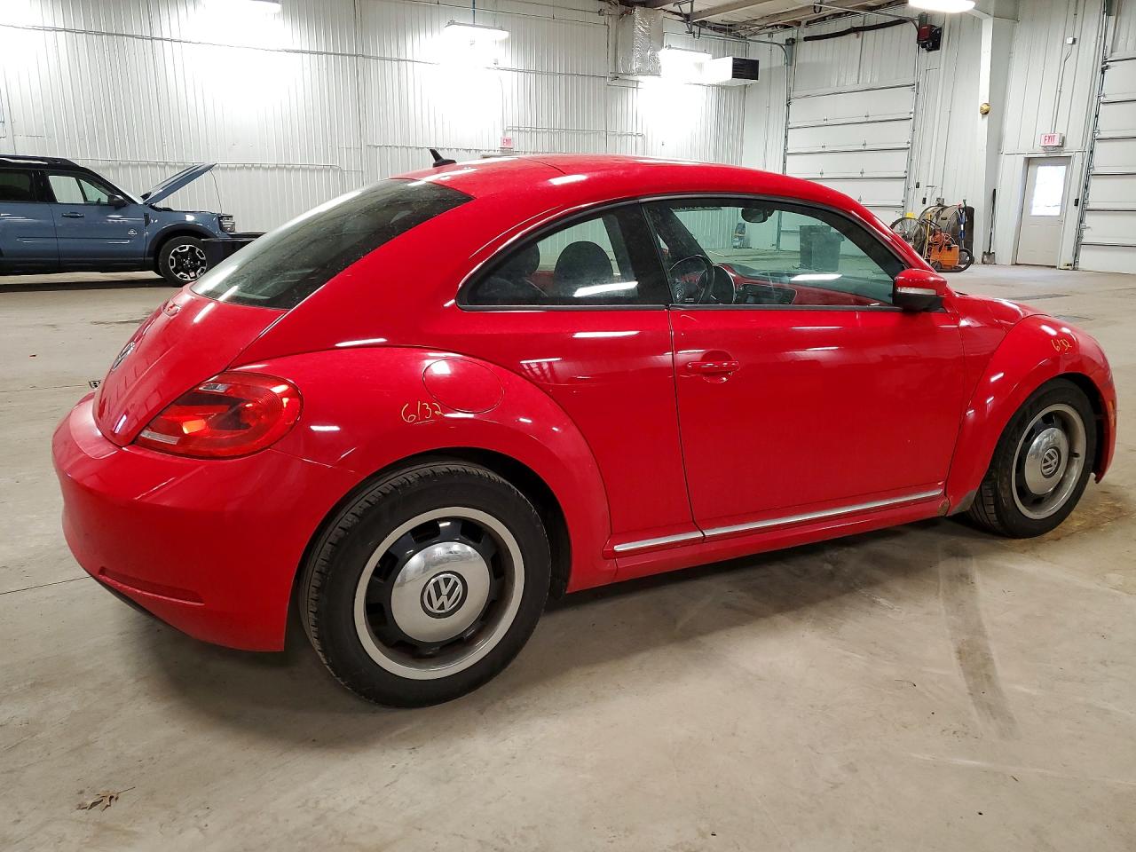 2012 Volkswagen Beetle Red vin: 3VWJX7ATXCM648459