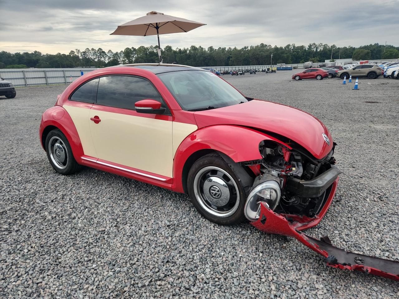 2013 Volkswagen Beetle Red vin: 3VWJX7ATXDM666946