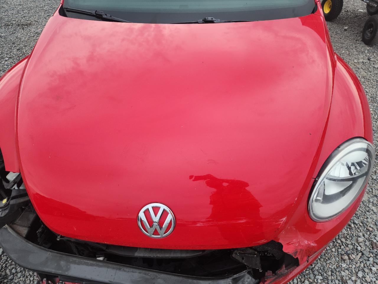 2013 Volkswagen Beetle Red vin: 3VWJX7ATXDM666946