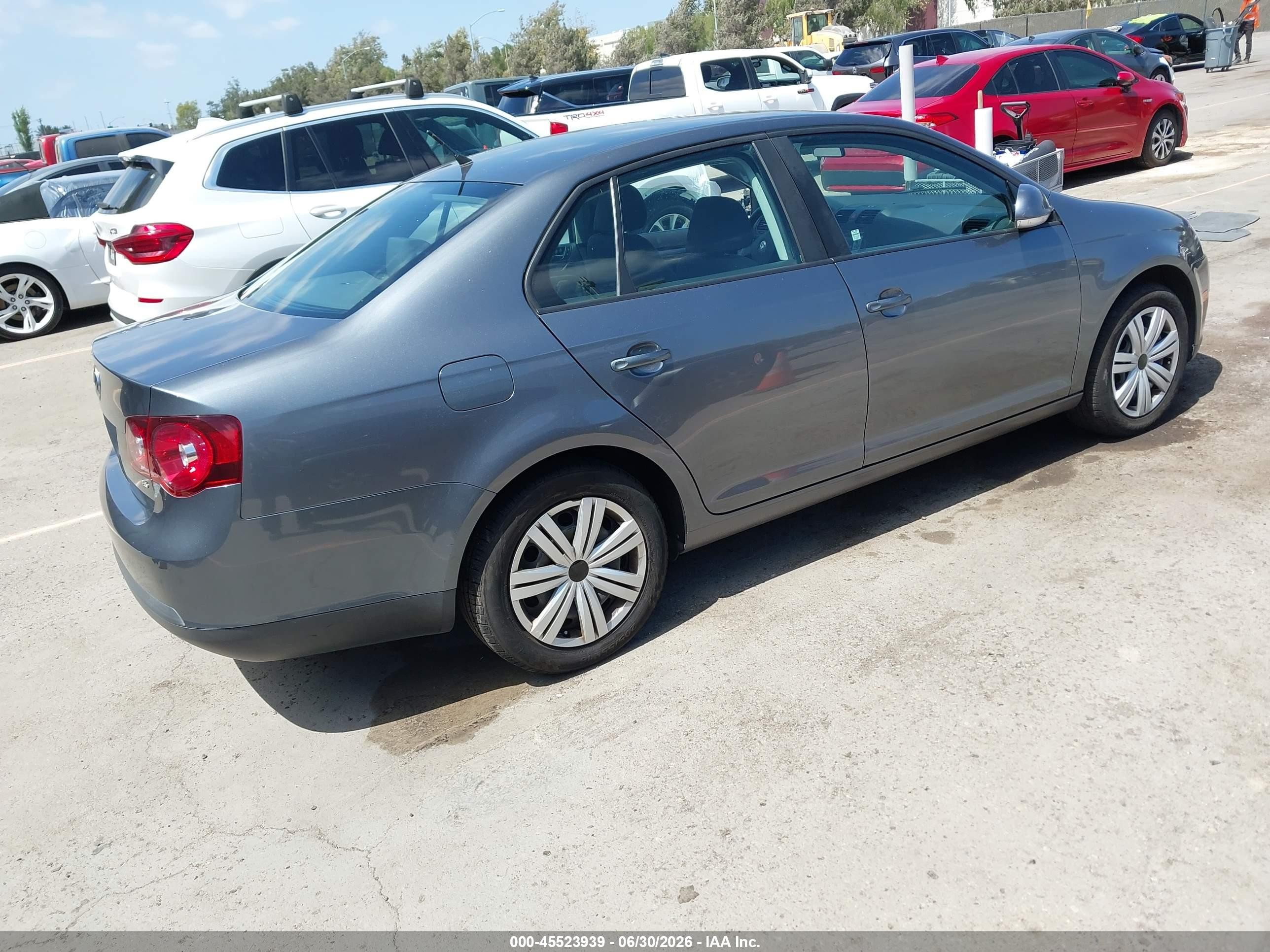 2008 Volkswagen Jetta S Gray vin: 3VWJZ71K08M124570
