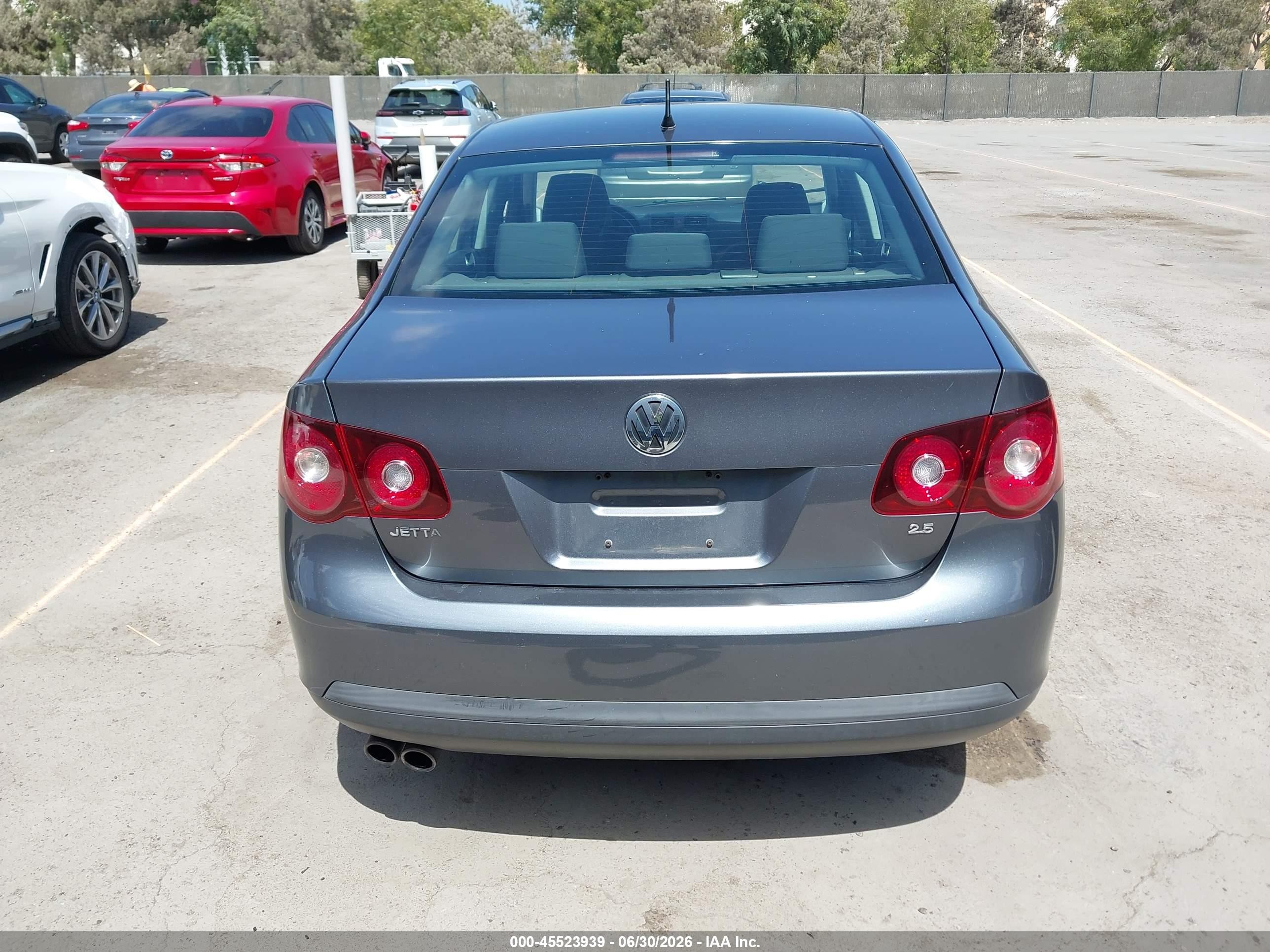 2008 Volkswagen Jetta S Gray vin: 3VWJZ71K08M124570