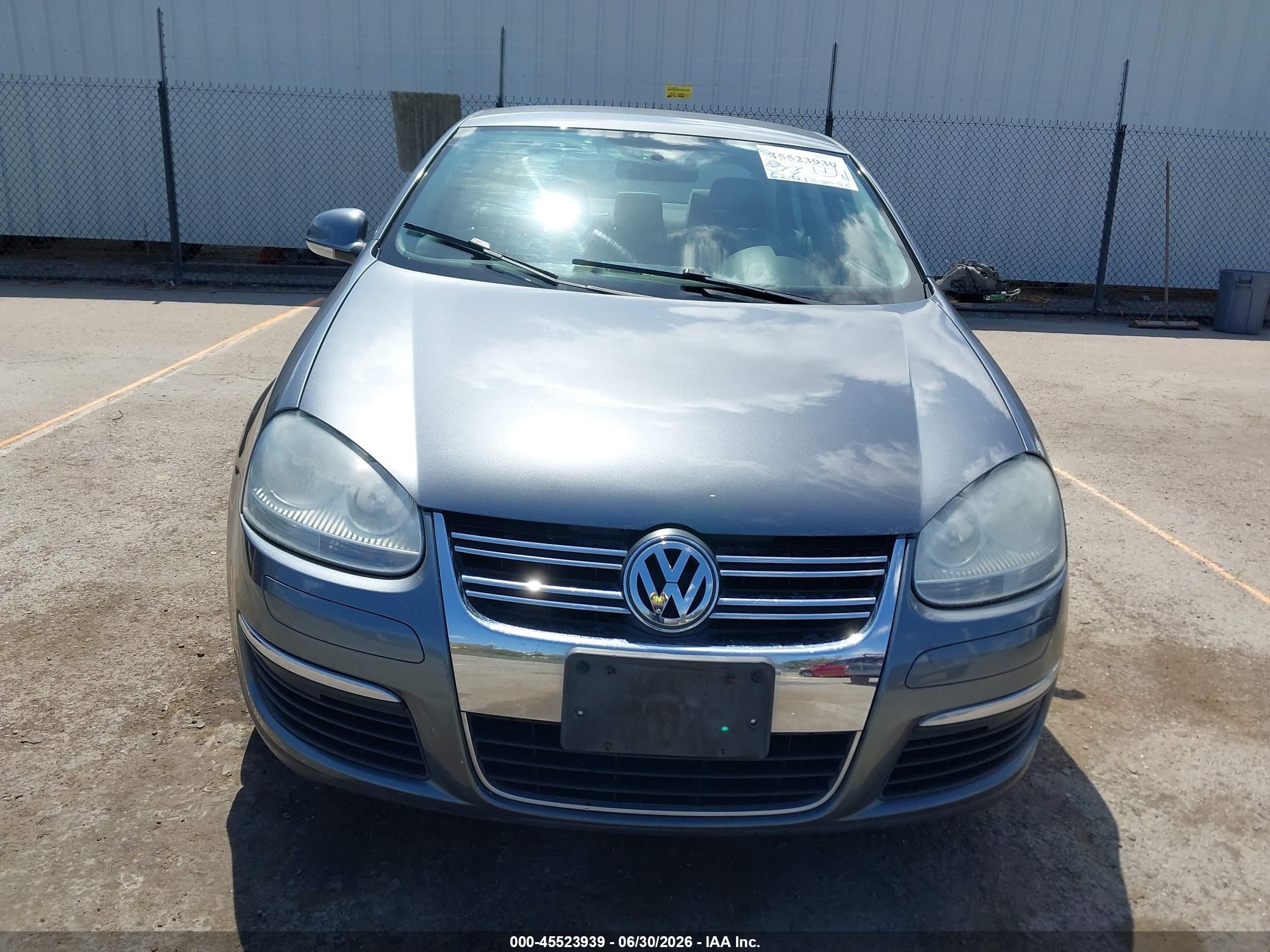 2008 Volkswagen Jetta S Gray vin: 3VWJZ71K08M124570