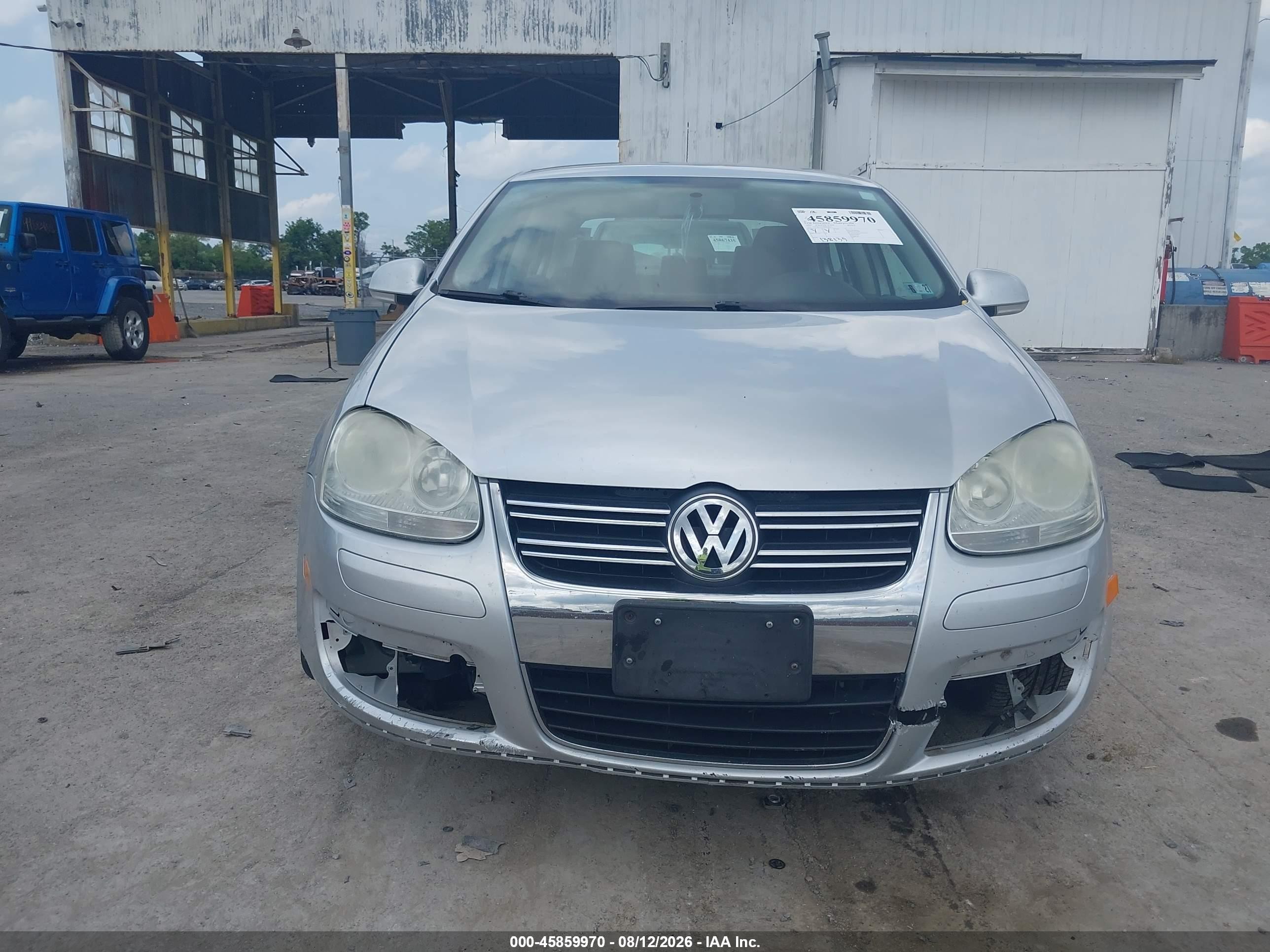 2009 Volkswagen Jetta S Silver vin: 3VWJZ71K09M028925