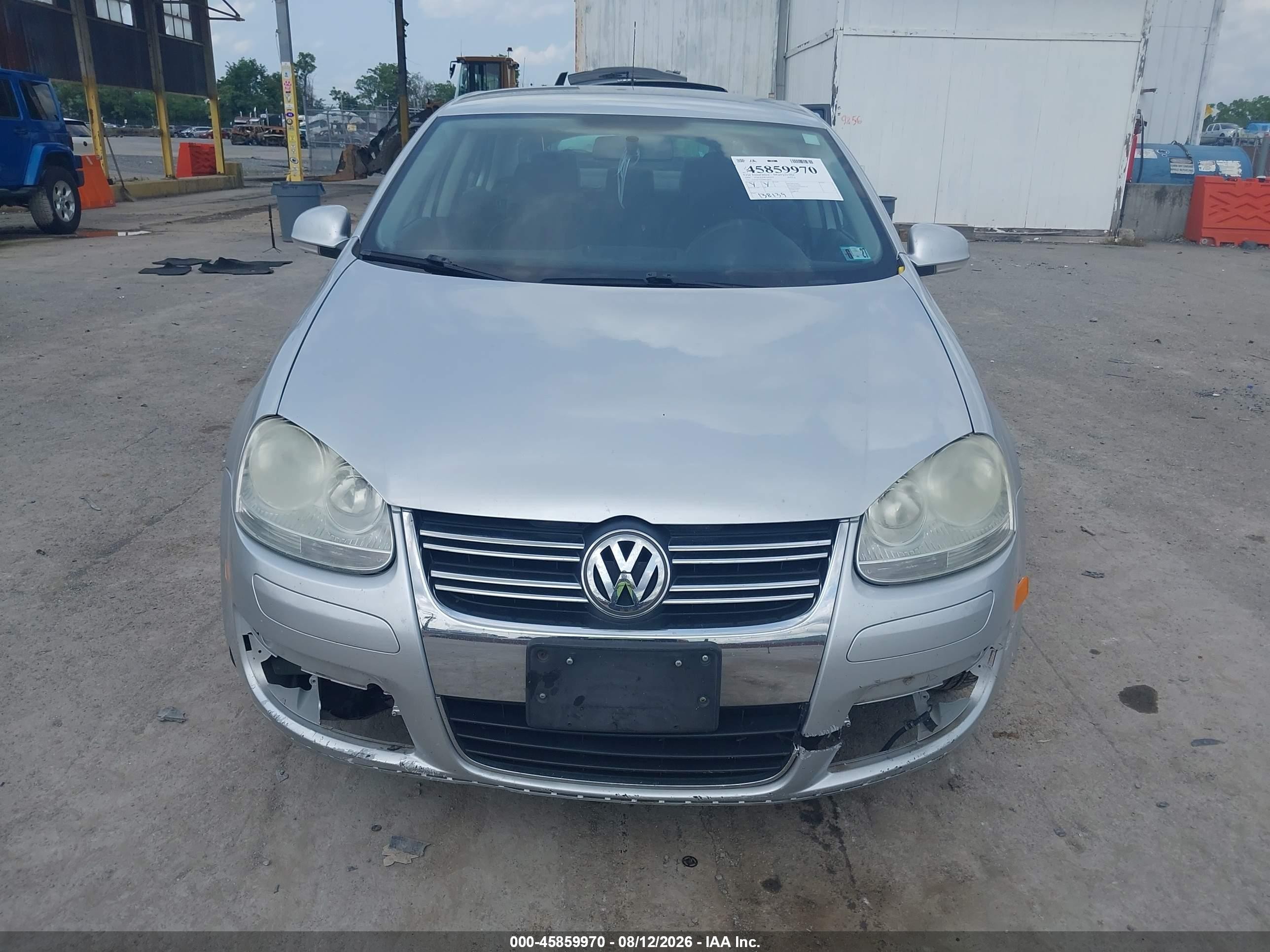 2009 Volkswagen Jetta S Silver vin: 3VWJZ71K09M028925