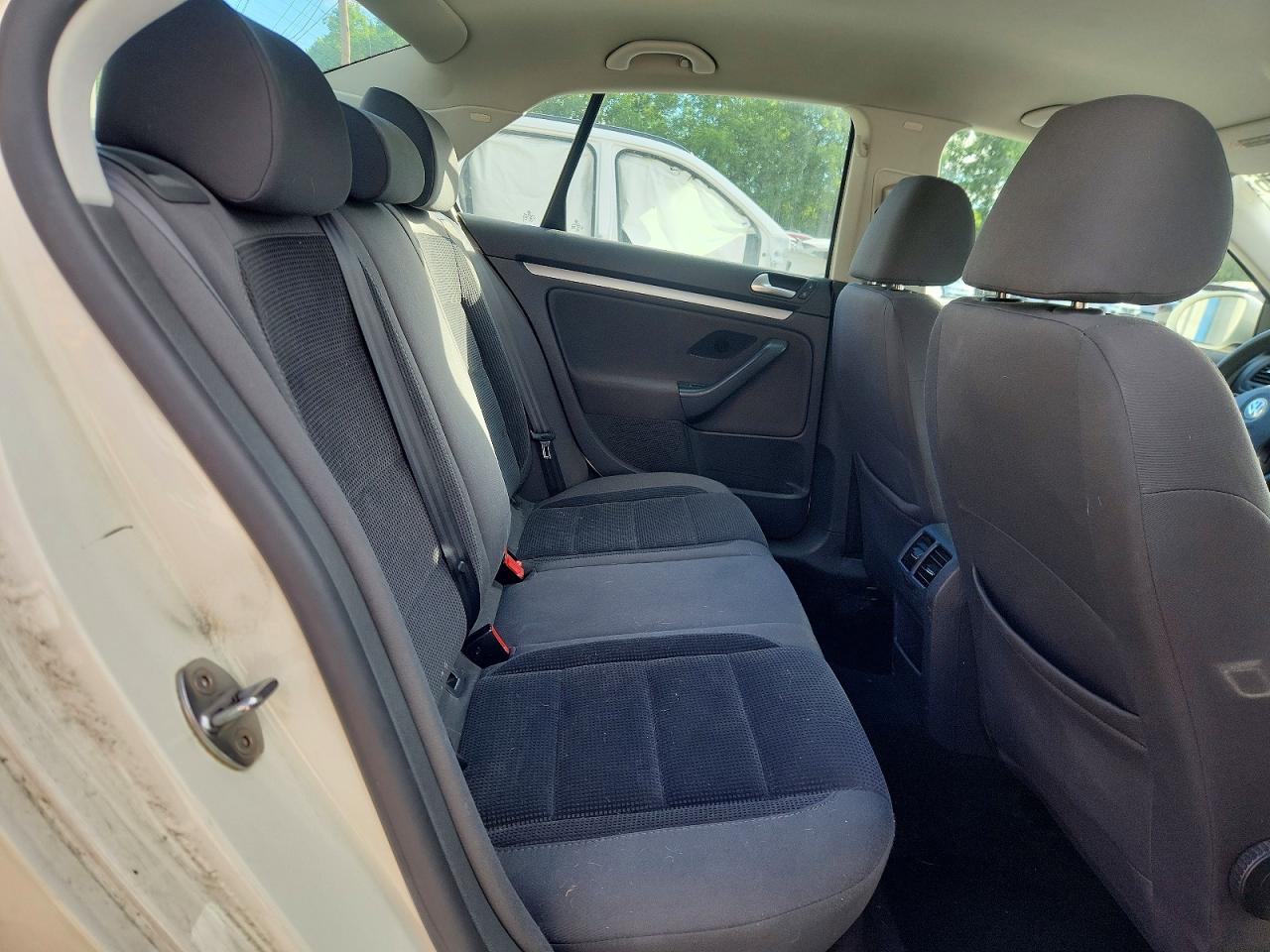 2008 Volkswagen Jetta S White vin: 3VWJZ71K28M169526