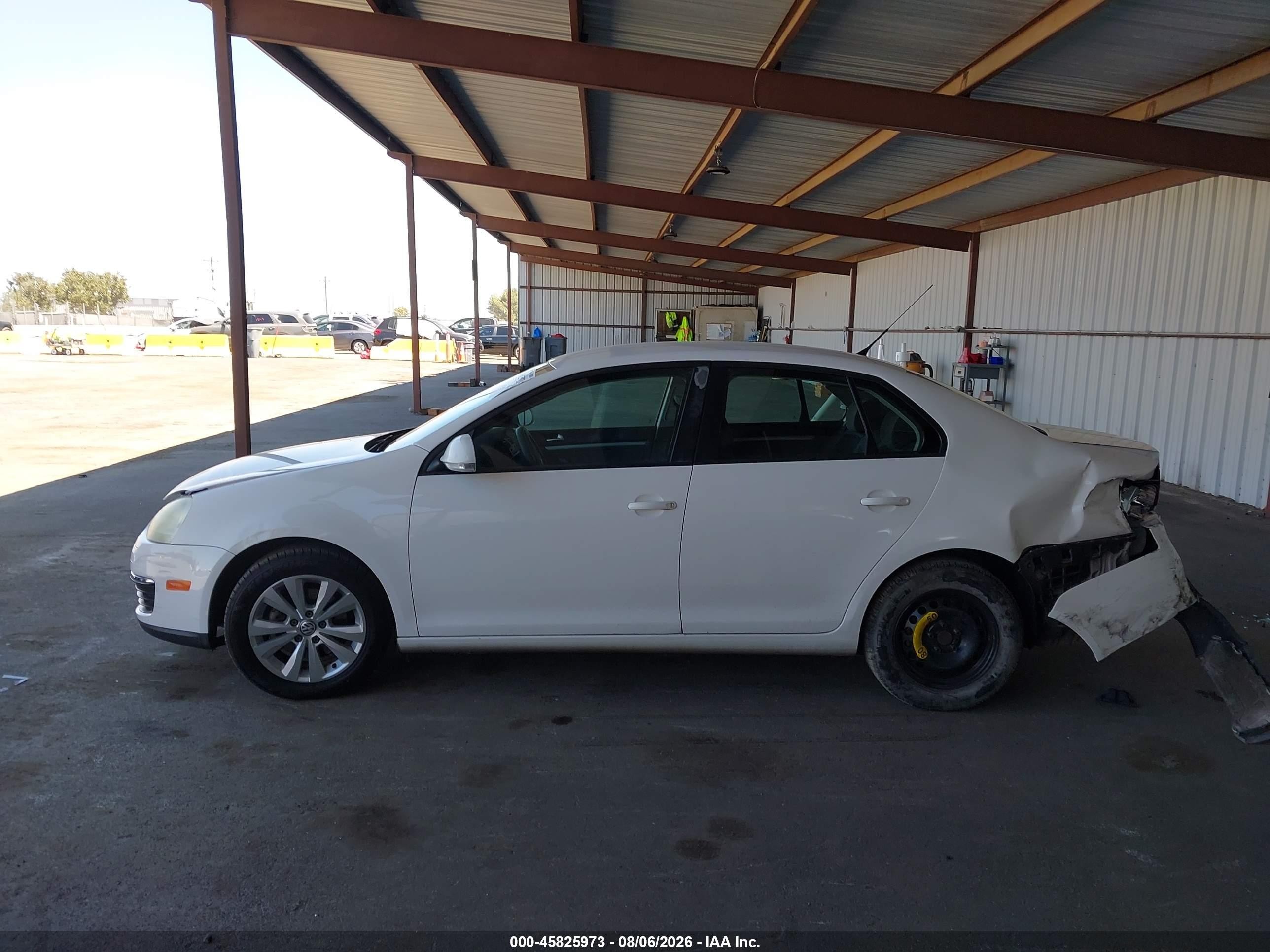 2009 Volkswagen Jetta S White vin: 3VWJZ71K29M033561