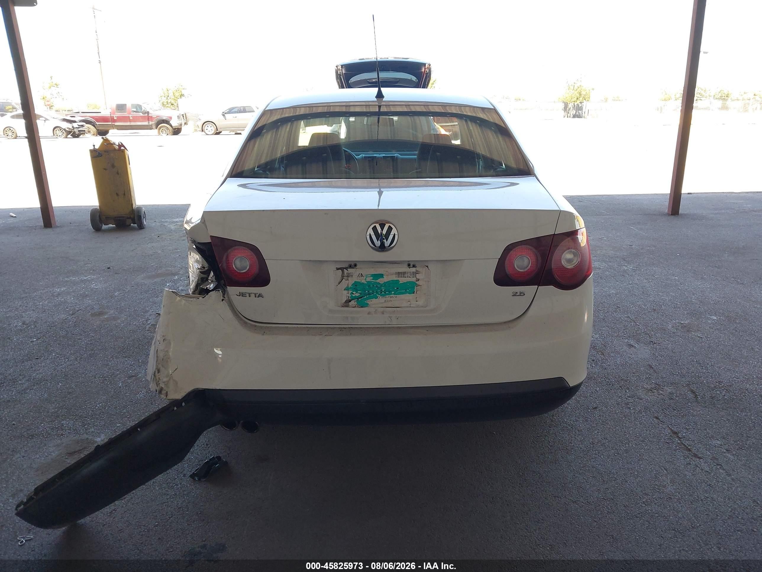 2009 Volkswagen Jetta S White vin: 3VWJZ71K29M033561