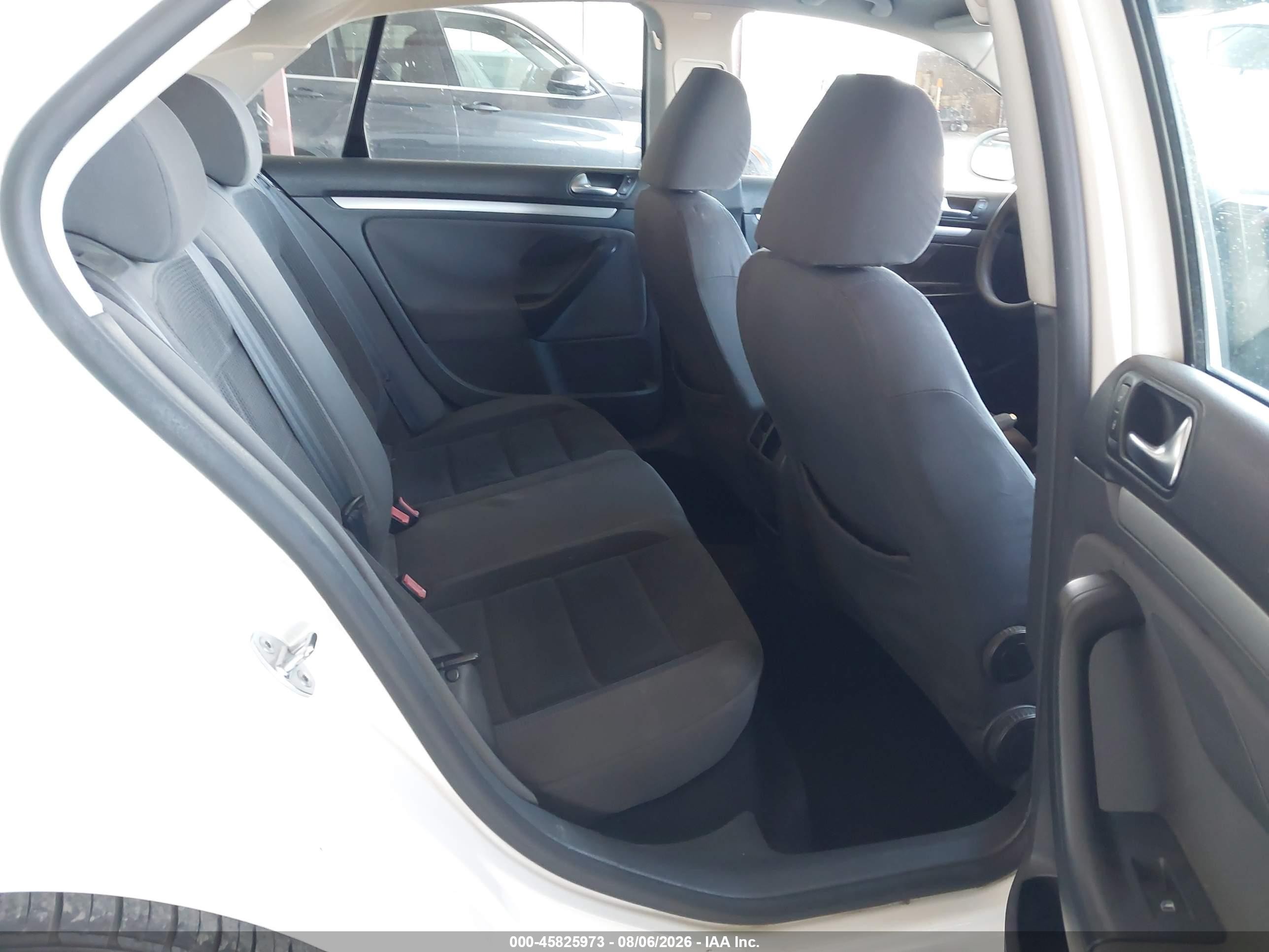 2009 Volkswagen Jetta S White vin: 3VWJZ71K29M033561