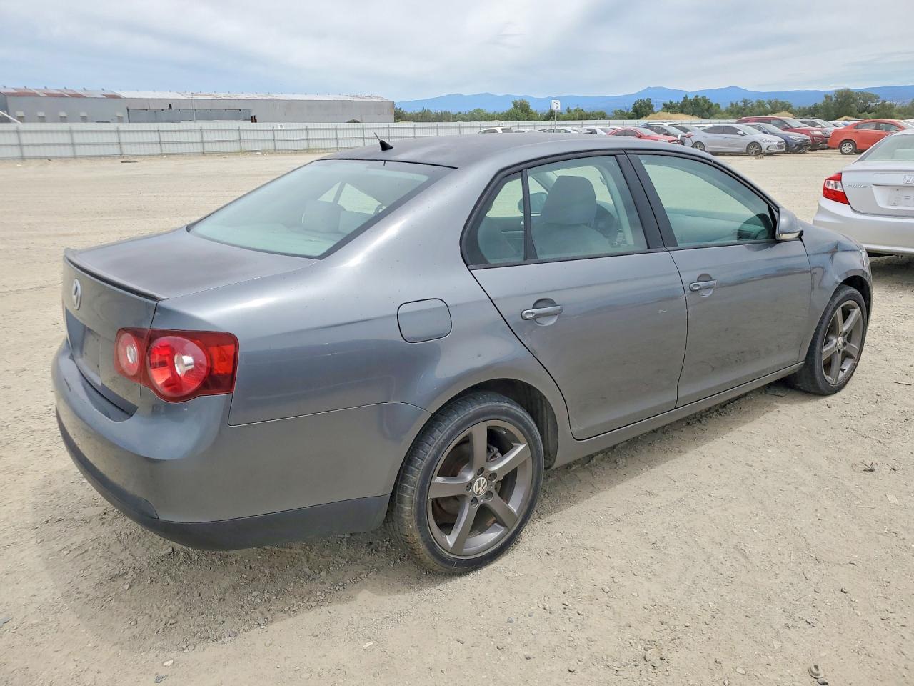 2009 Volkswagen Jetta S Gray vin: 3VWJZ71K29M145468