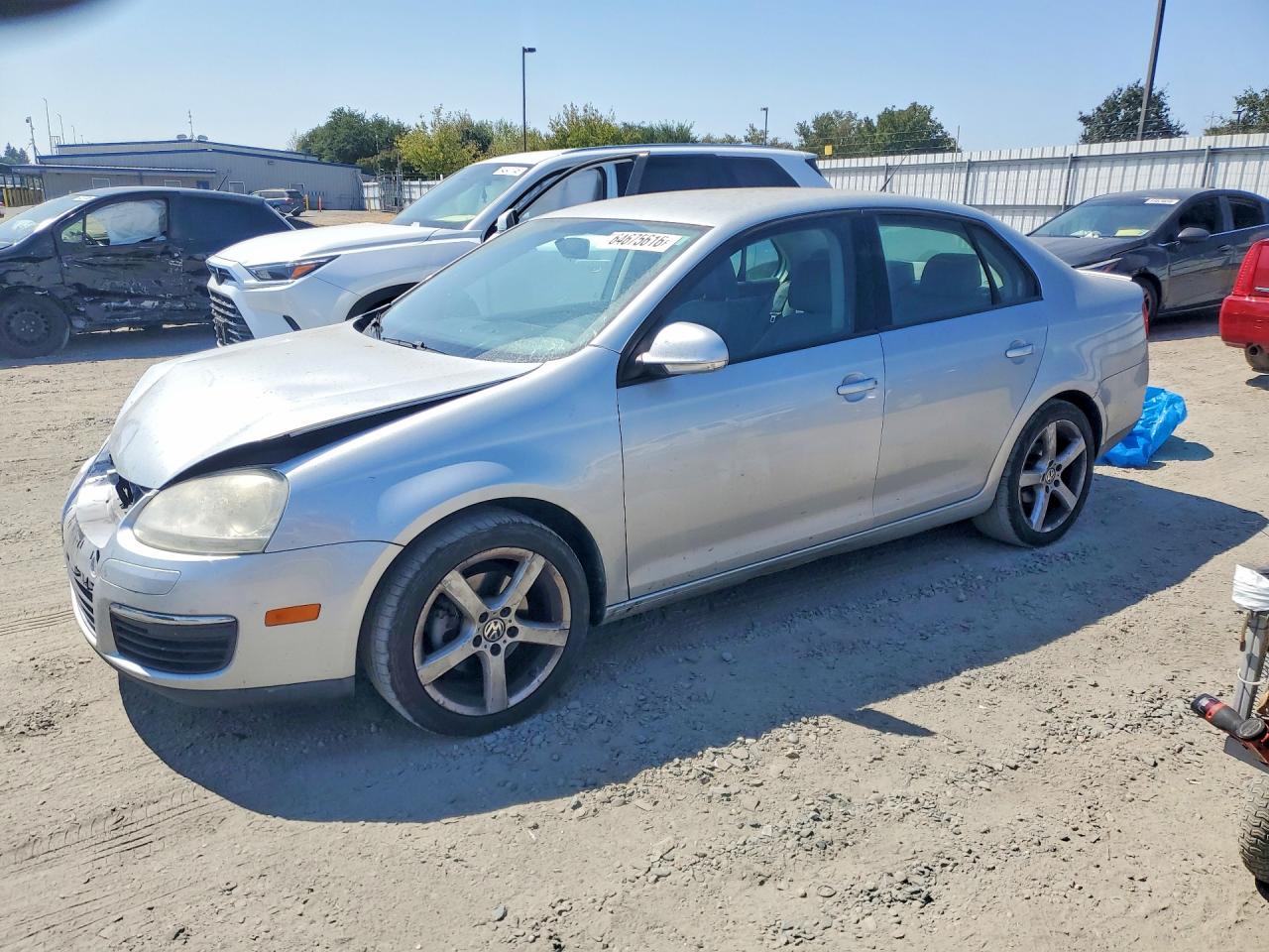 2009 Volkswagen Jetta S Серебряный vin: 3VWJZ71K59M160448