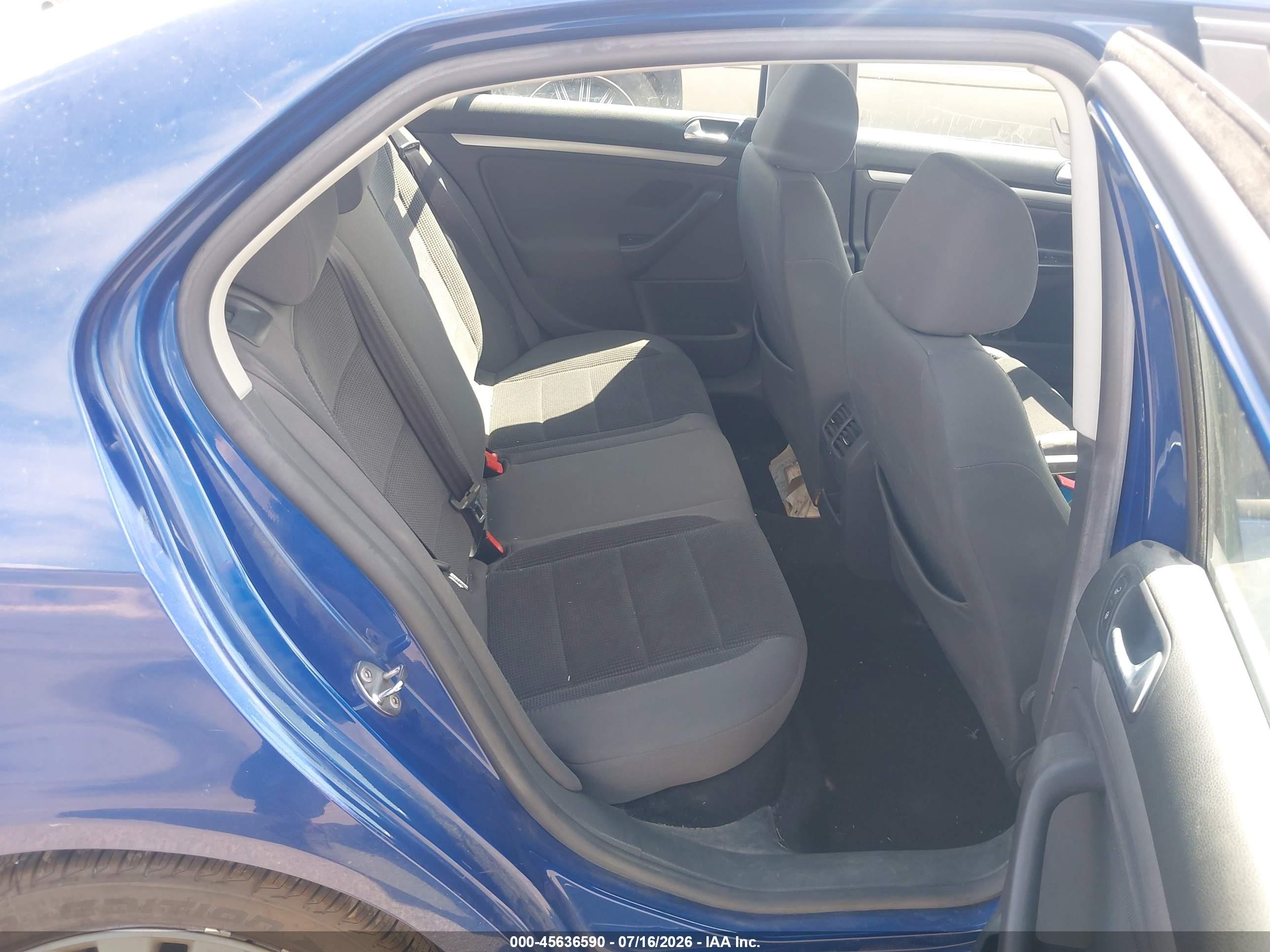 2008 Volkswagen Jetta S Blue vin: 3VWJZ71KX8M071781