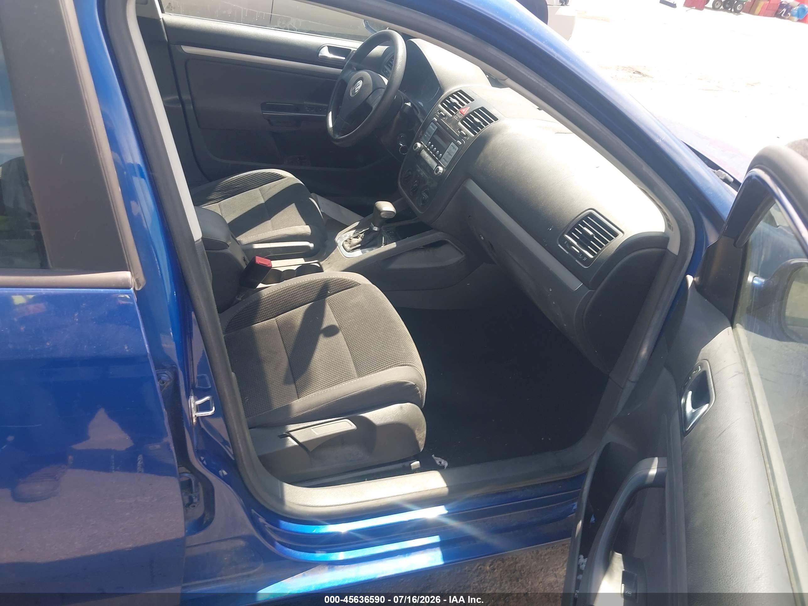 2008 Volkswagen Jetta S Blue vin: 3VWJZ71KX8M071781