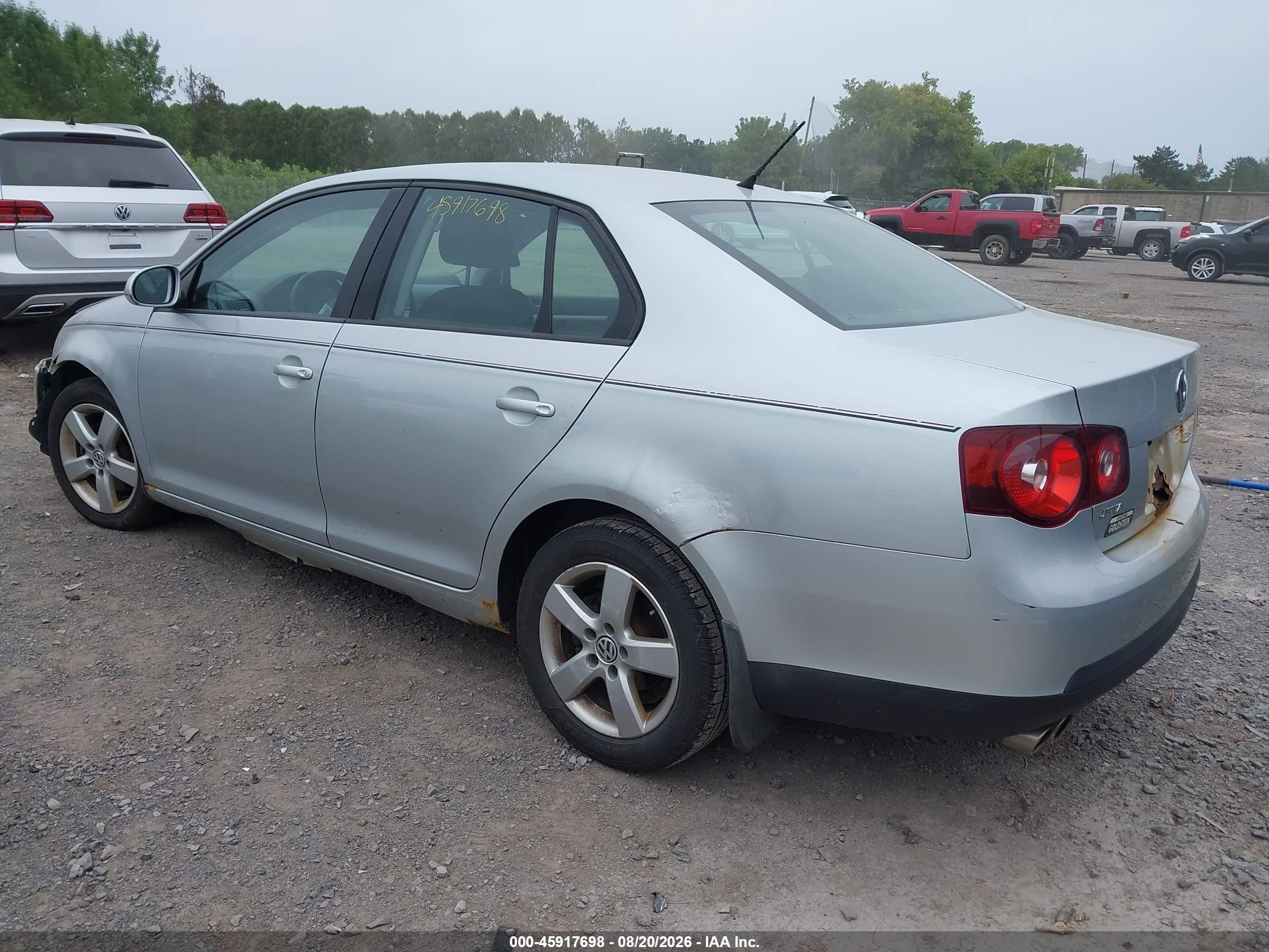 2009 Volkswagen Jetta S Silver vin: 3VWJZ71KX9M079493