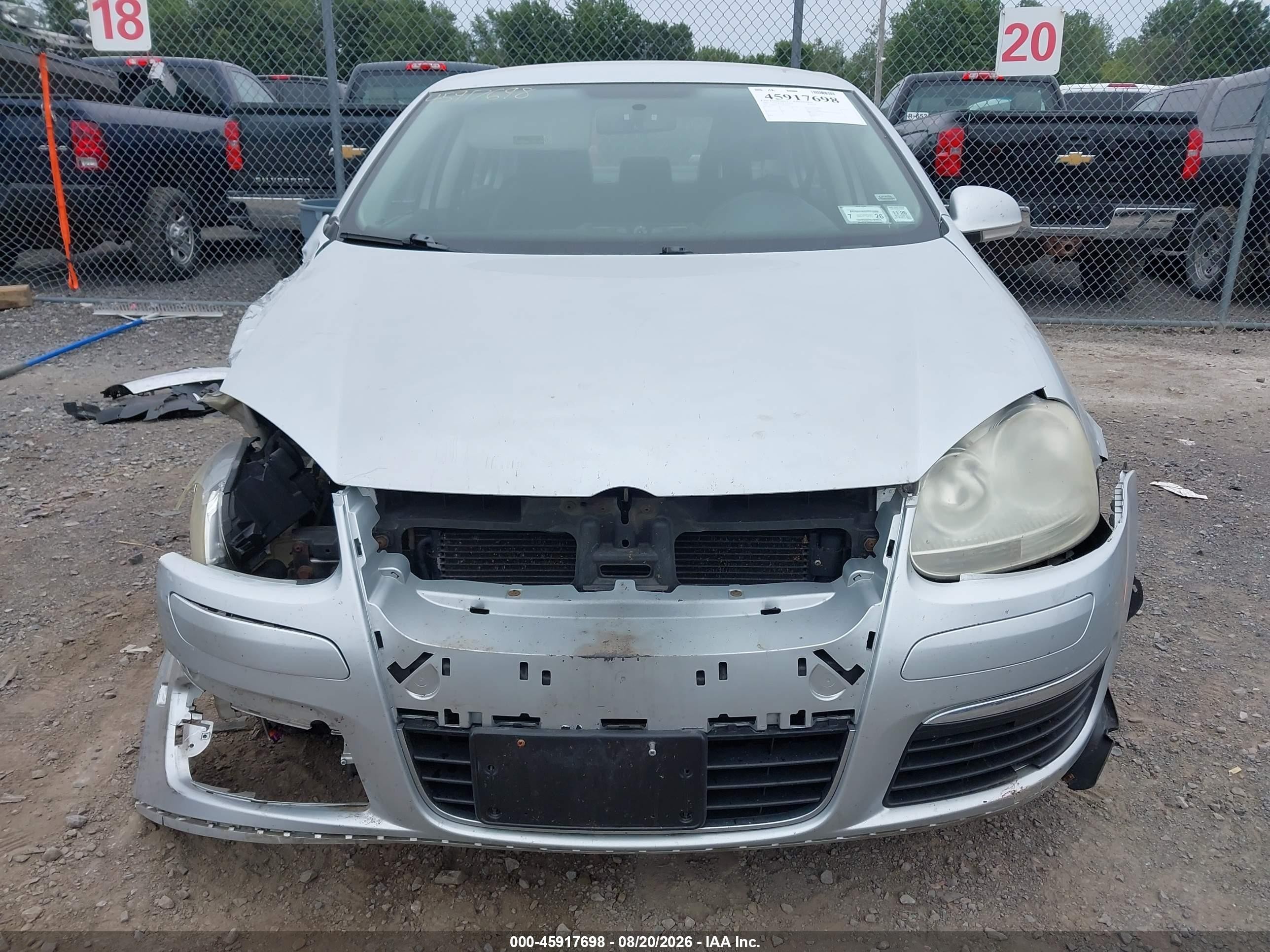 2009 Volkswagen Jetta S Silver vin: 3VWJZ71KX9M079493