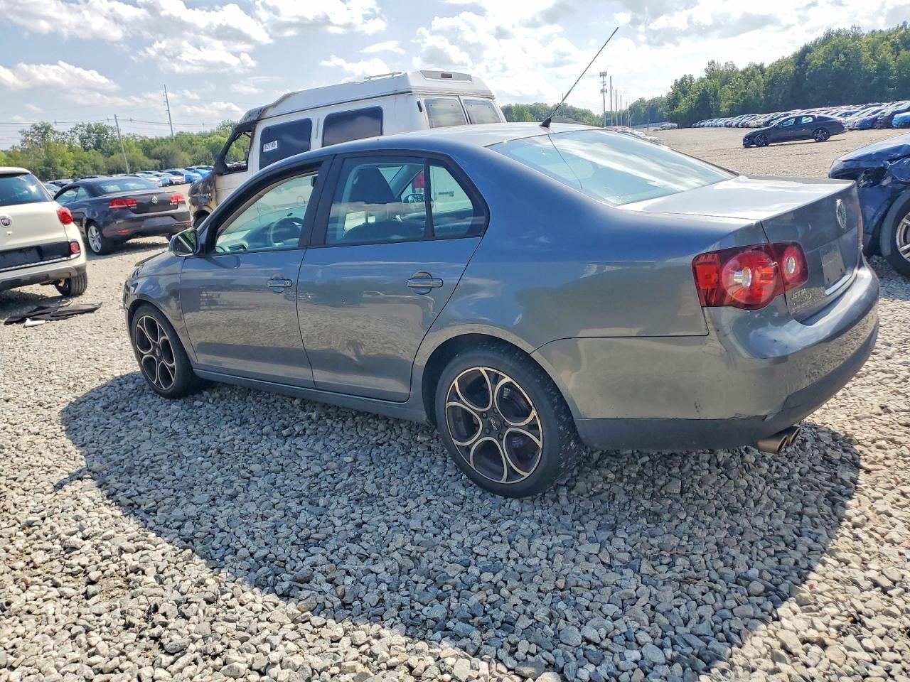 2009 Volkswagen Jetta S Gray vin: 3VWJZ71KX9M125081