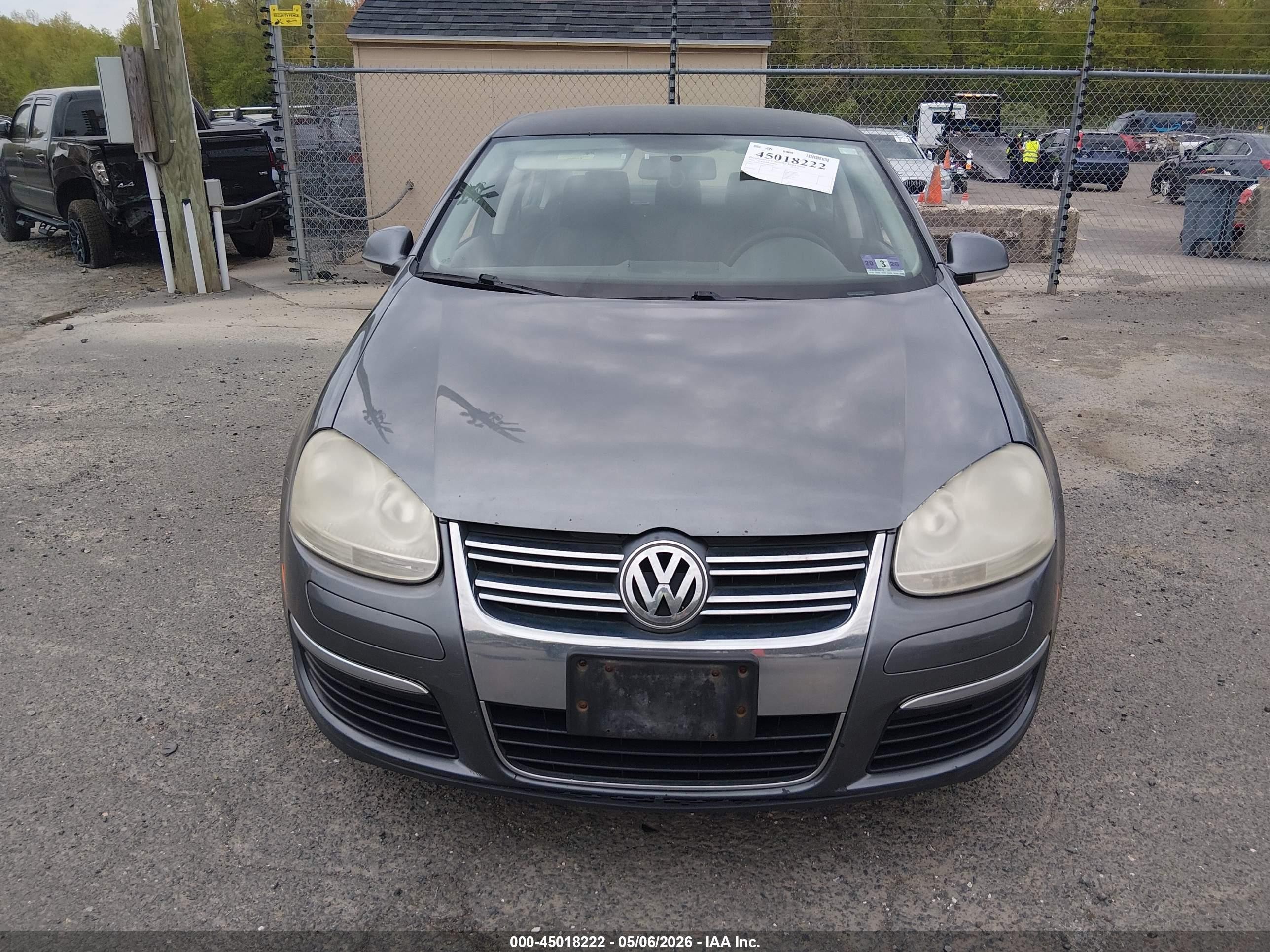2010 Volkswagen Jetta S Gray vin: 3VWJZ7AJ0AM009156