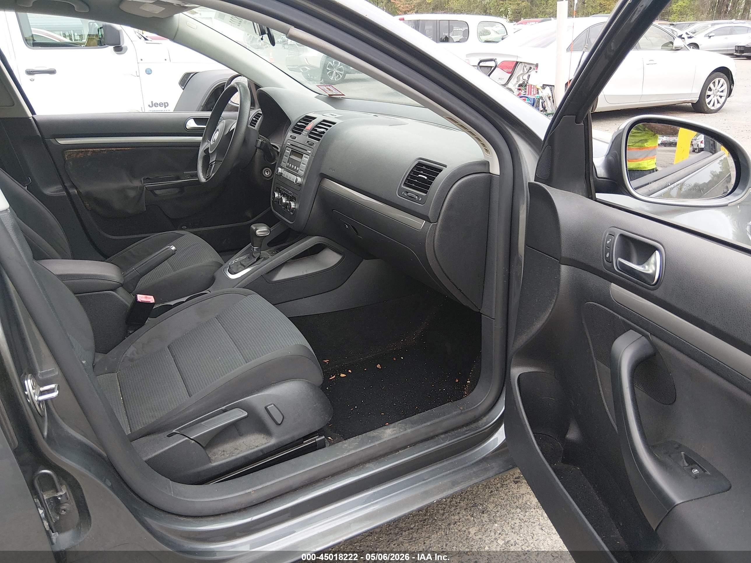 2010 Volkswagen Jetta S Gray vin: 3VWJZ7AJ0AM009156