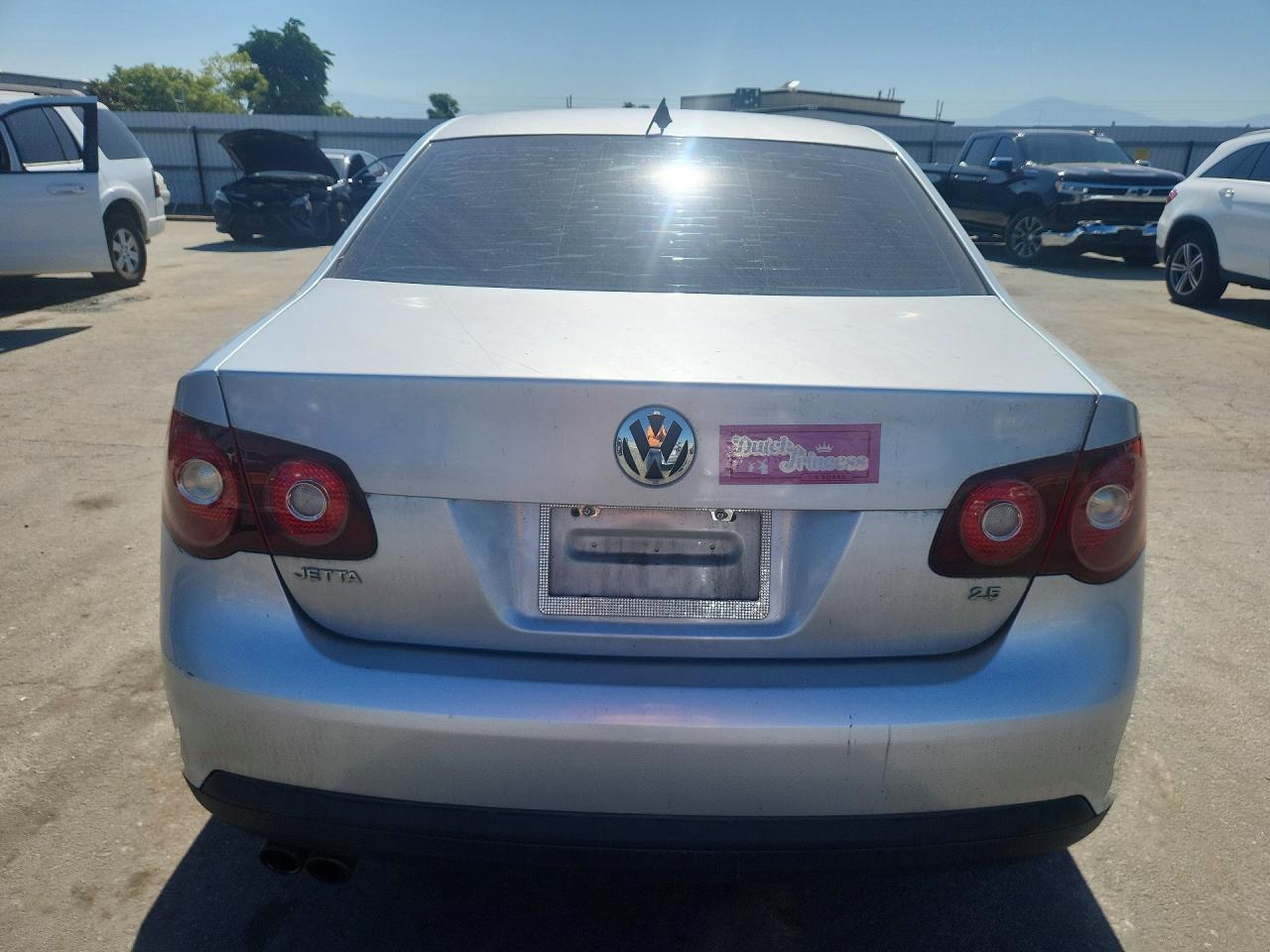 2010 Volkswagen Jetta S Silver vin: 3VWJZ7AJ0AM068563