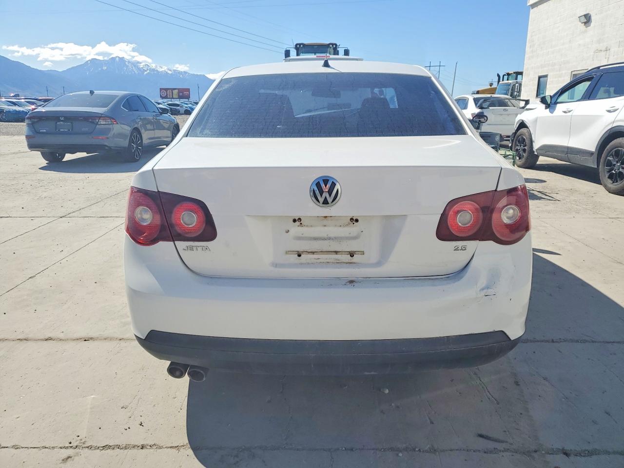 2010 Volkswagen Jetta S White vin: 3VWJZ7AJ0AM074282
