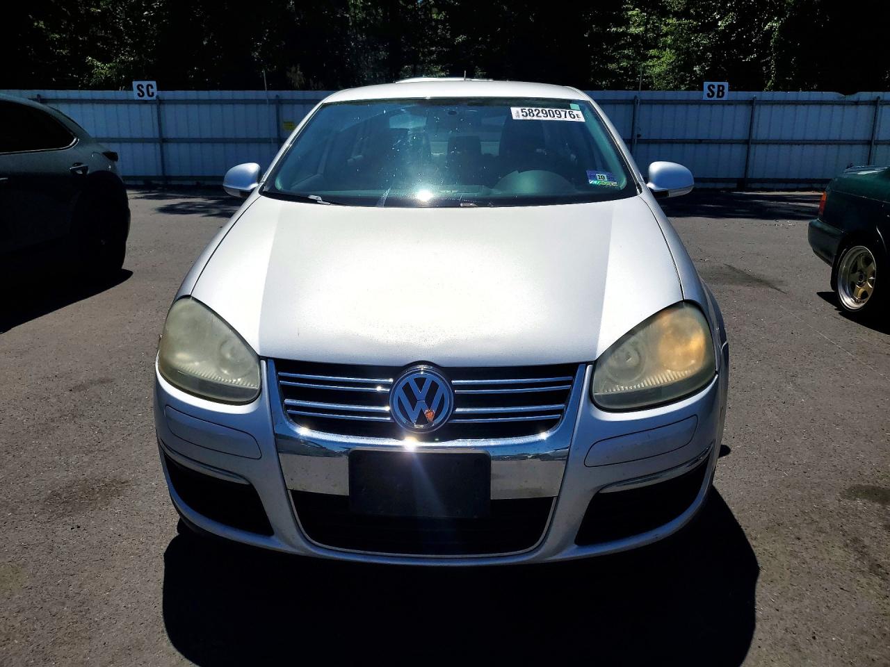 2010 Volkswagen Jetta S Silver vin: 3VWJZ7AJ2AM008672