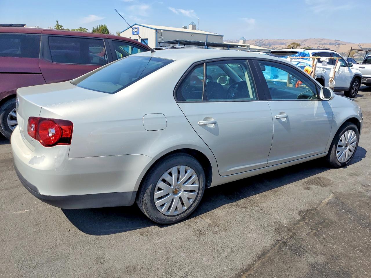 2010 Volkswagen Jetta S Silver vin: 3VWJZ7AJ3AM079590