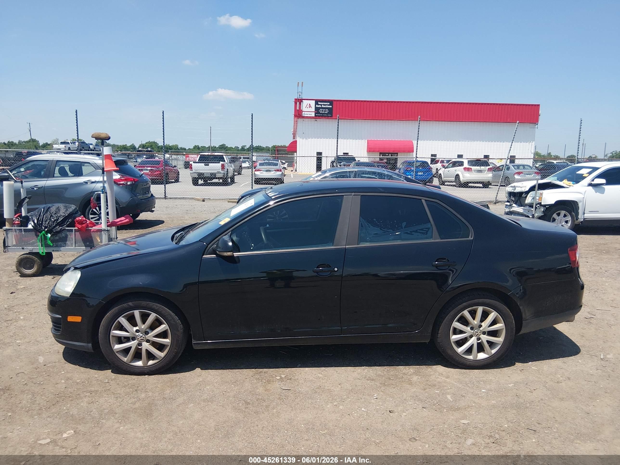 2010 Volkswagen Jetta S Black vin: 3VWJZ7AJ4AM065925