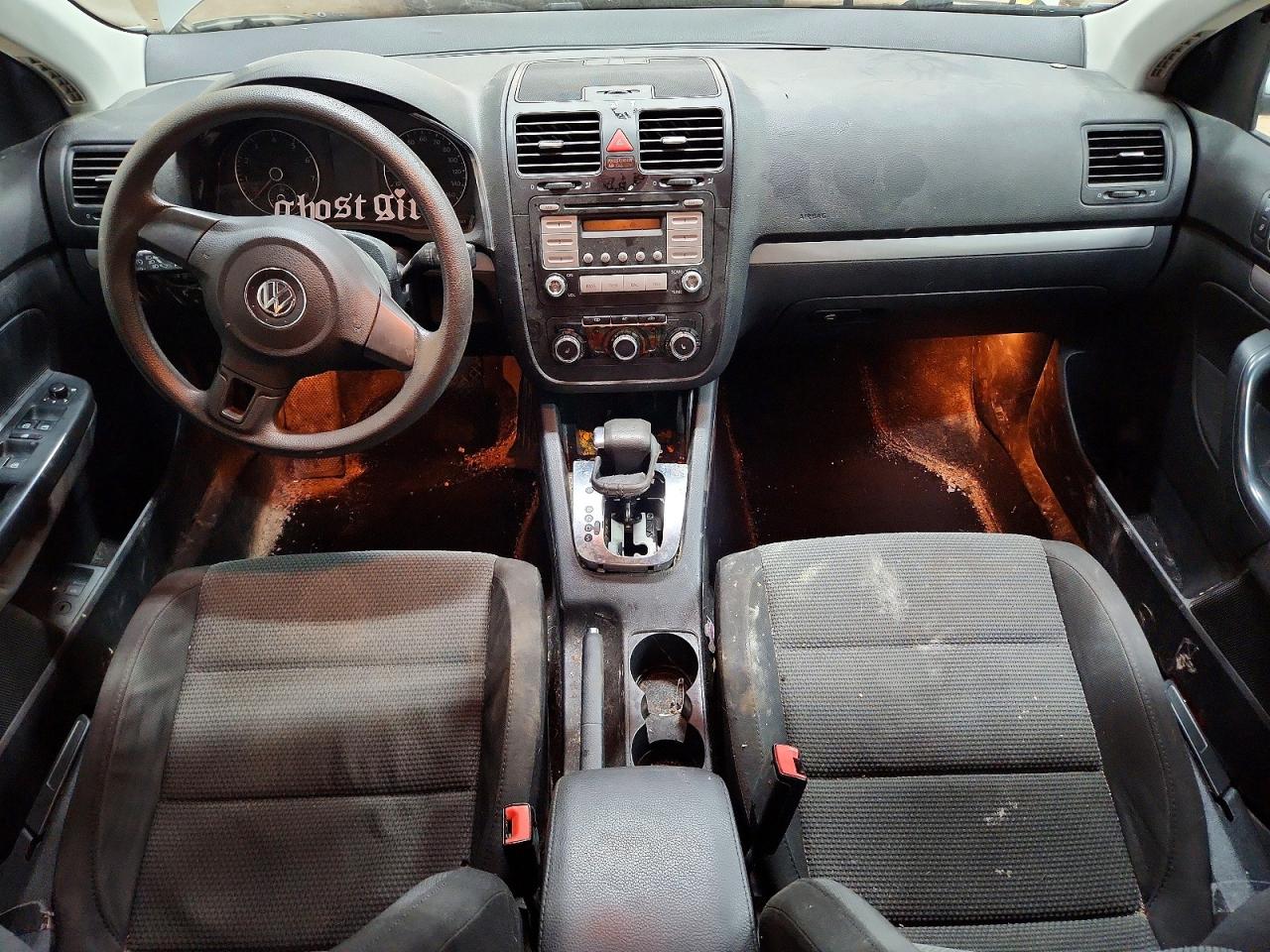 2010 Volkswagen Jetta S Silver vin: 3VWJZ7AJ4AM081137