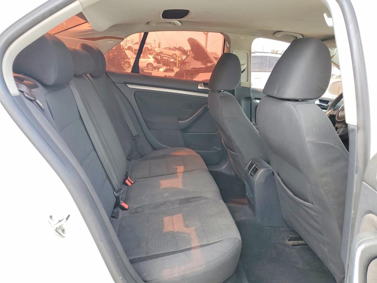 2010 Volkswagen Jetta S White vin: 3VWJZ7AJ6AM078028