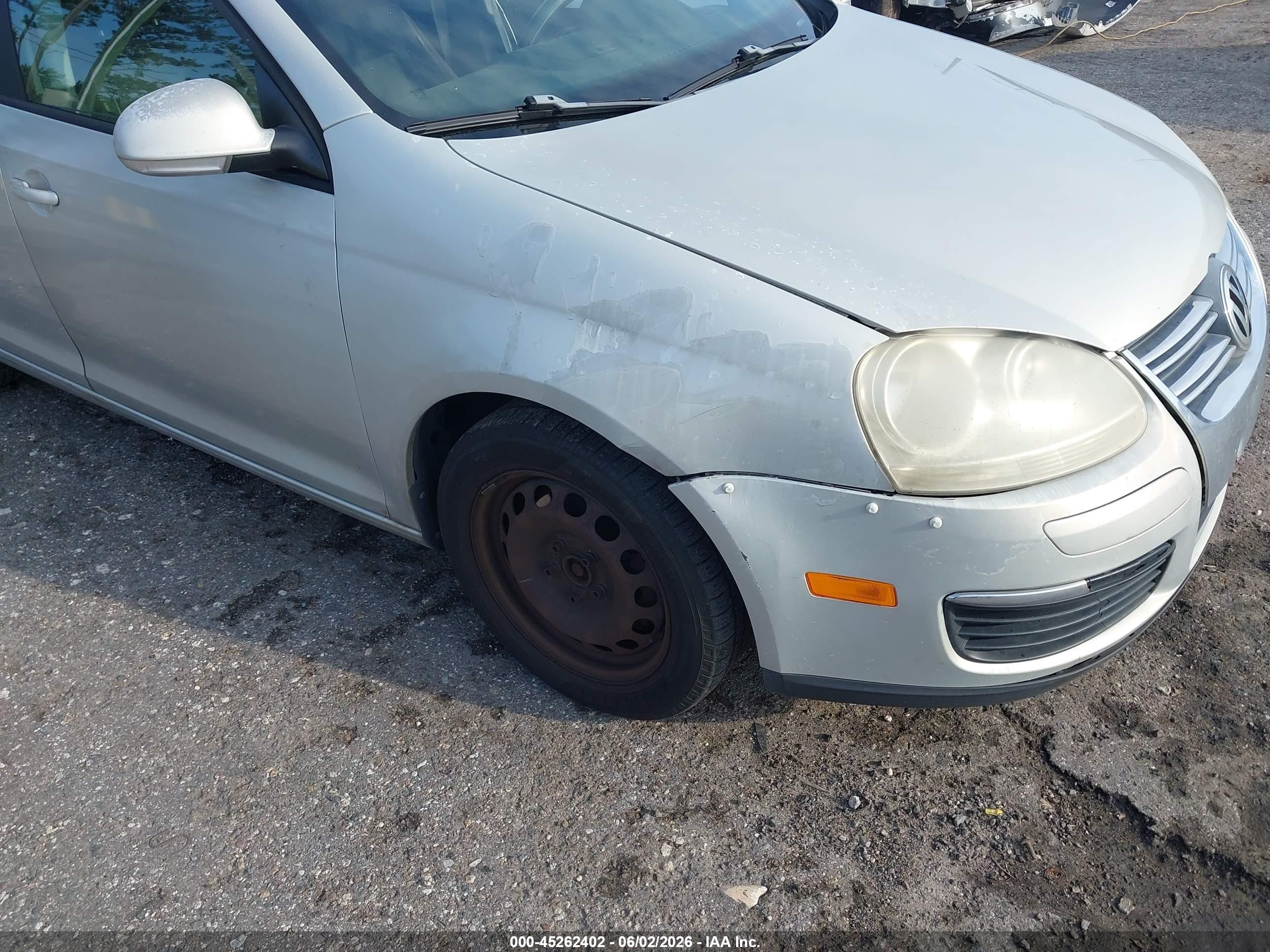 2010 Volkswagen Jetta S Серый vin: 3VWJZ7AJ7AM041831