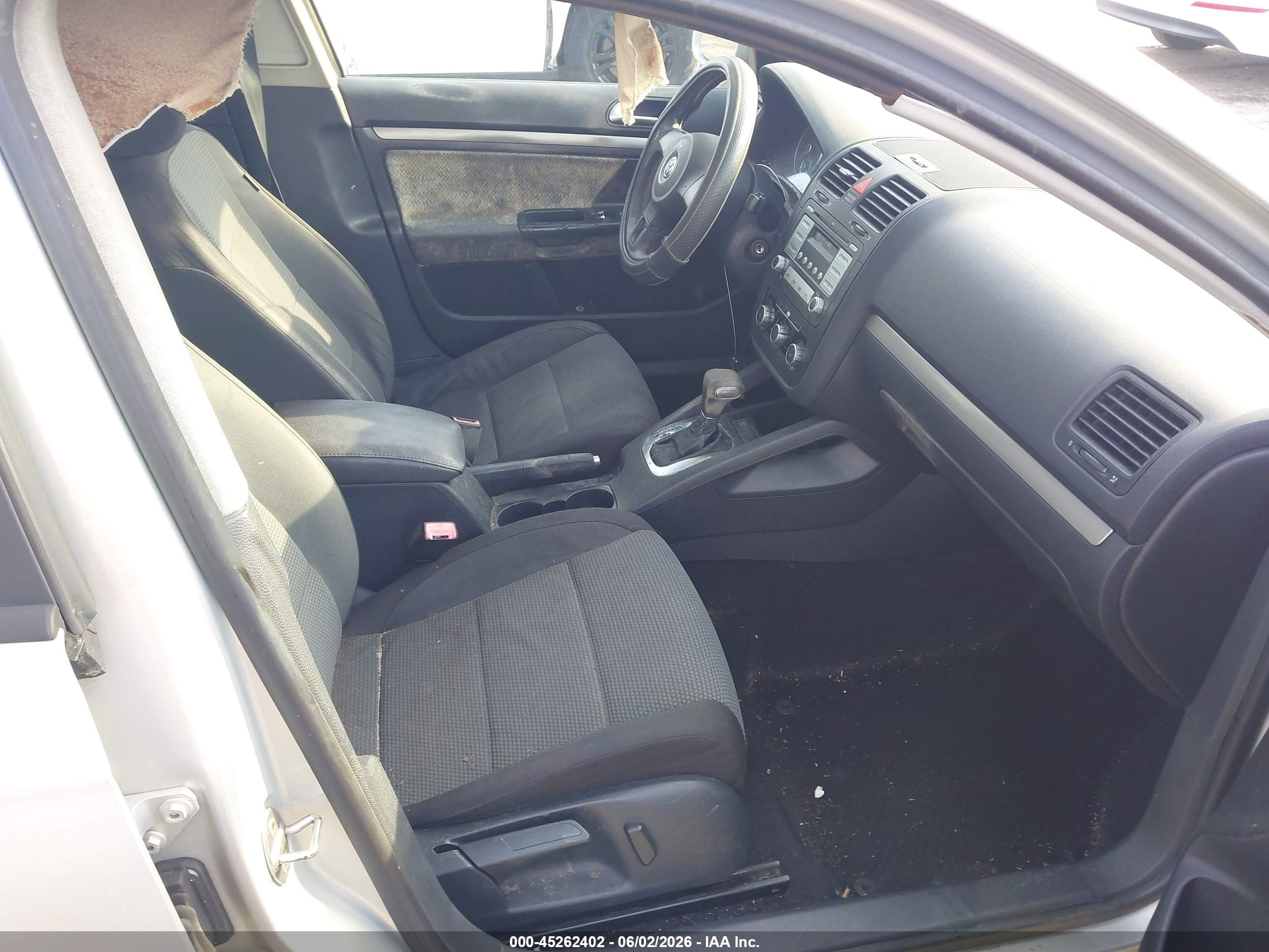 2010 Volkswagen Jetta S Серый vin: 3VWJZ7AJ7AM041831