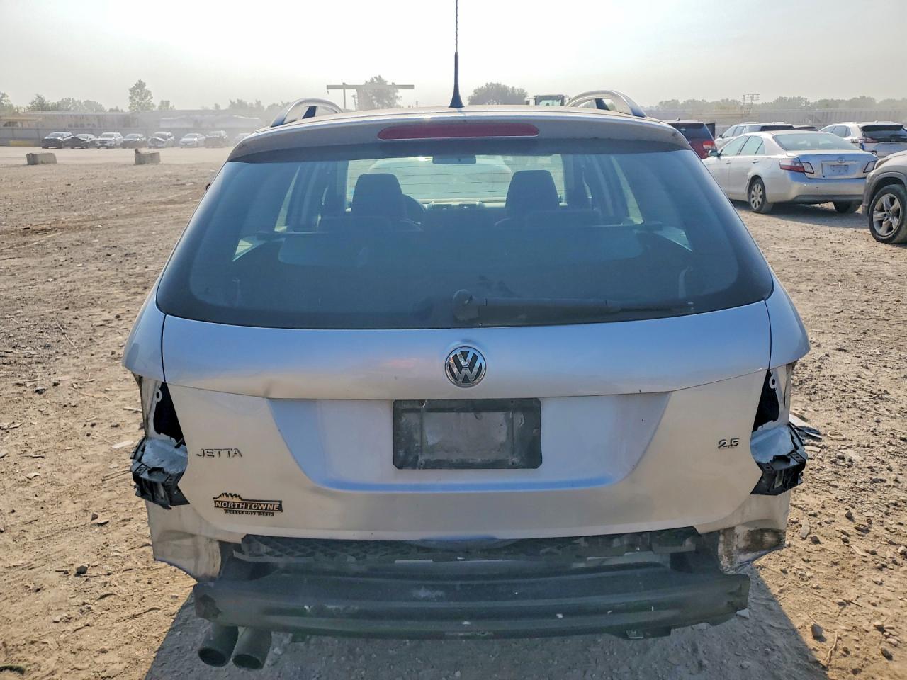2009 Volkswagen Jetta S Silver vin: 3VWKM71K29M259134