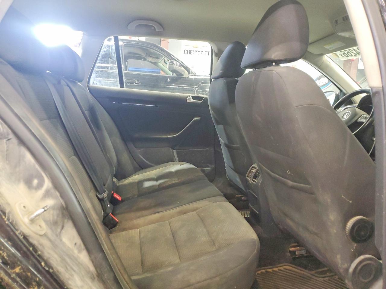 2013 Volkswagen Jetta S Черный vin: 3VWKP7AJ3DM673871