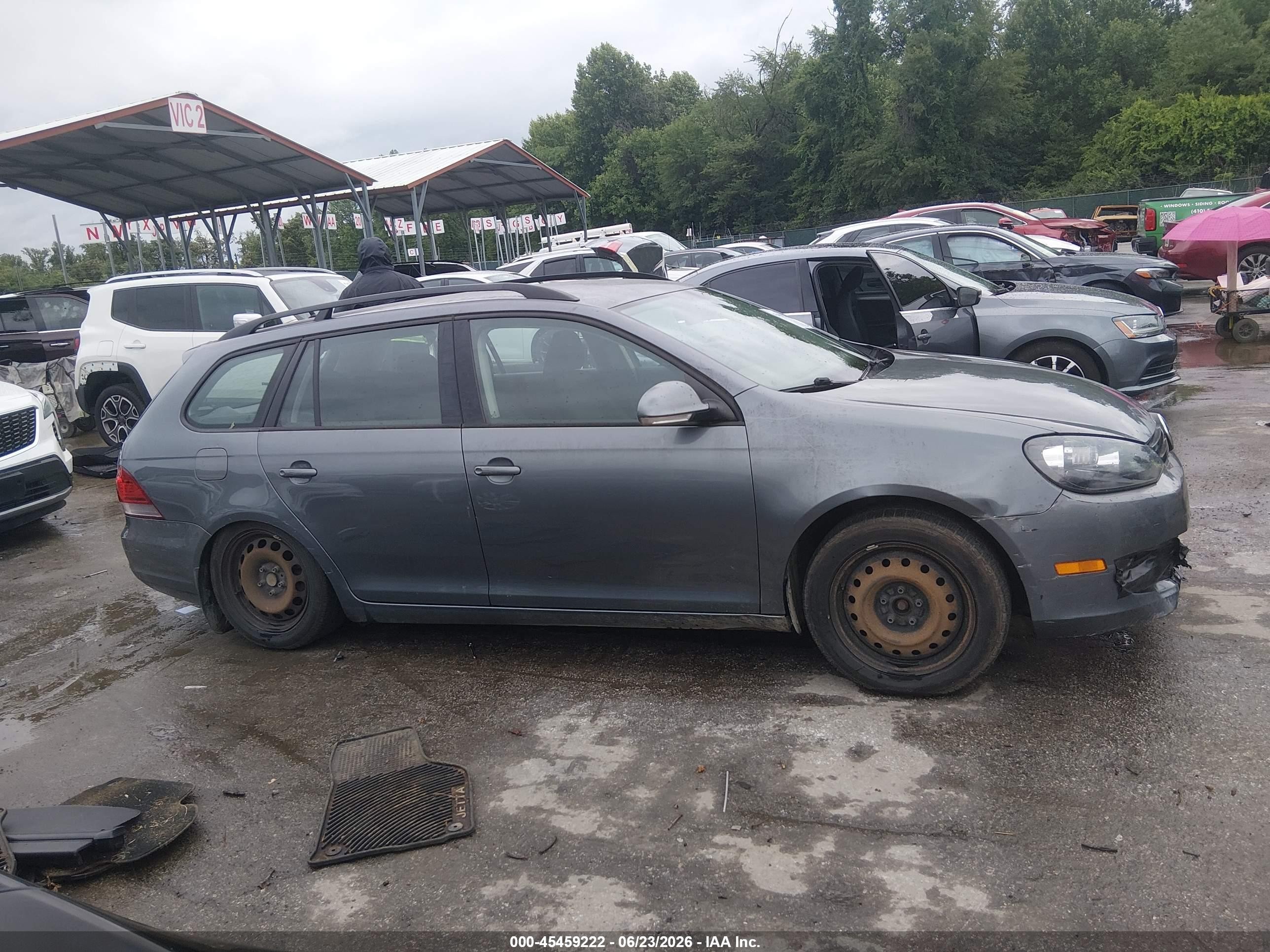 2014 Volkswagen Jetta Sportwagen 2.5l S Gray vin: 3VWKP7AJ3EM600923