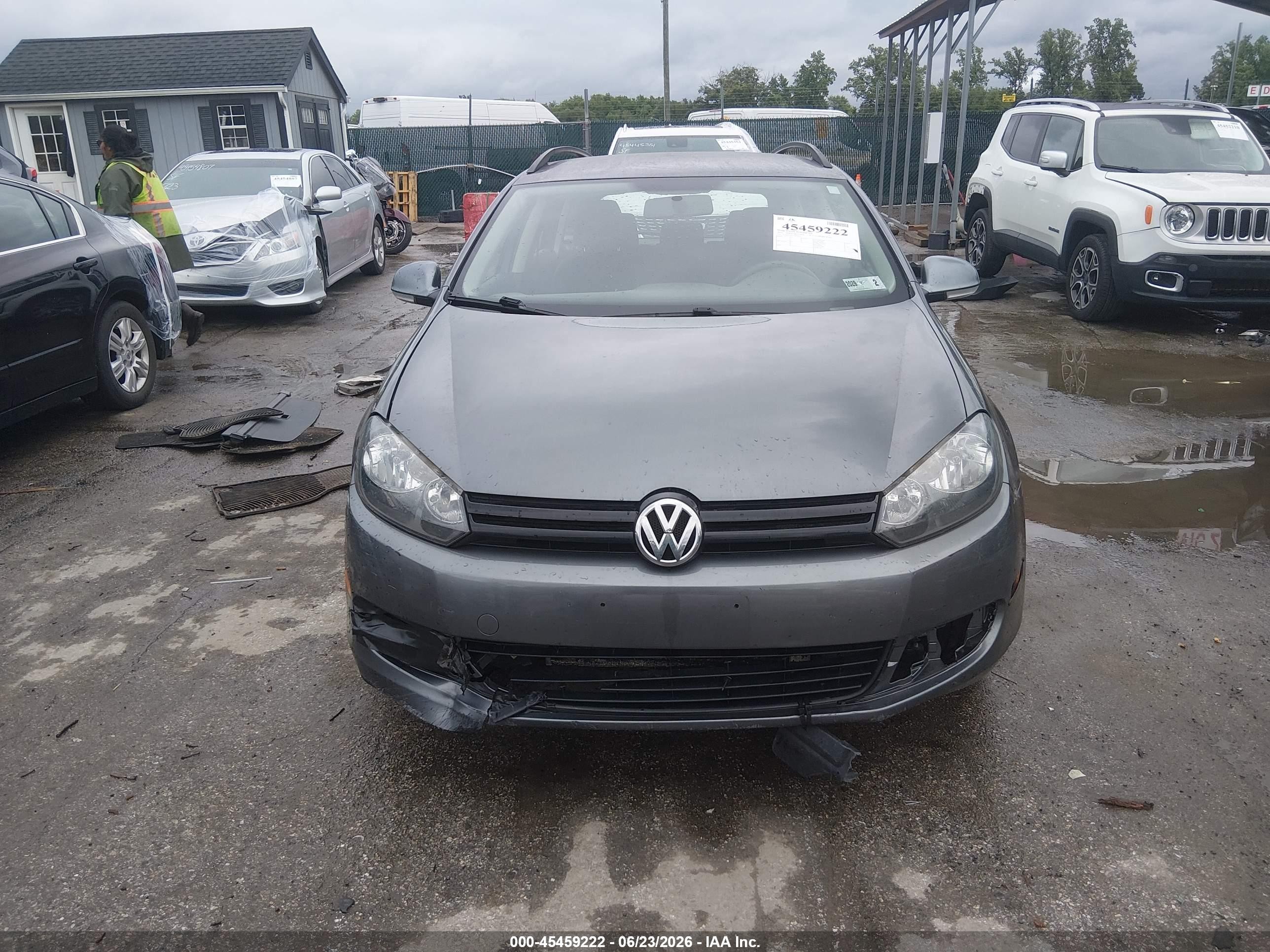 2014 Volkswagen Jetta Sportwagen 2.5l S Gray vin: 3VWKP7AJ3EM600923