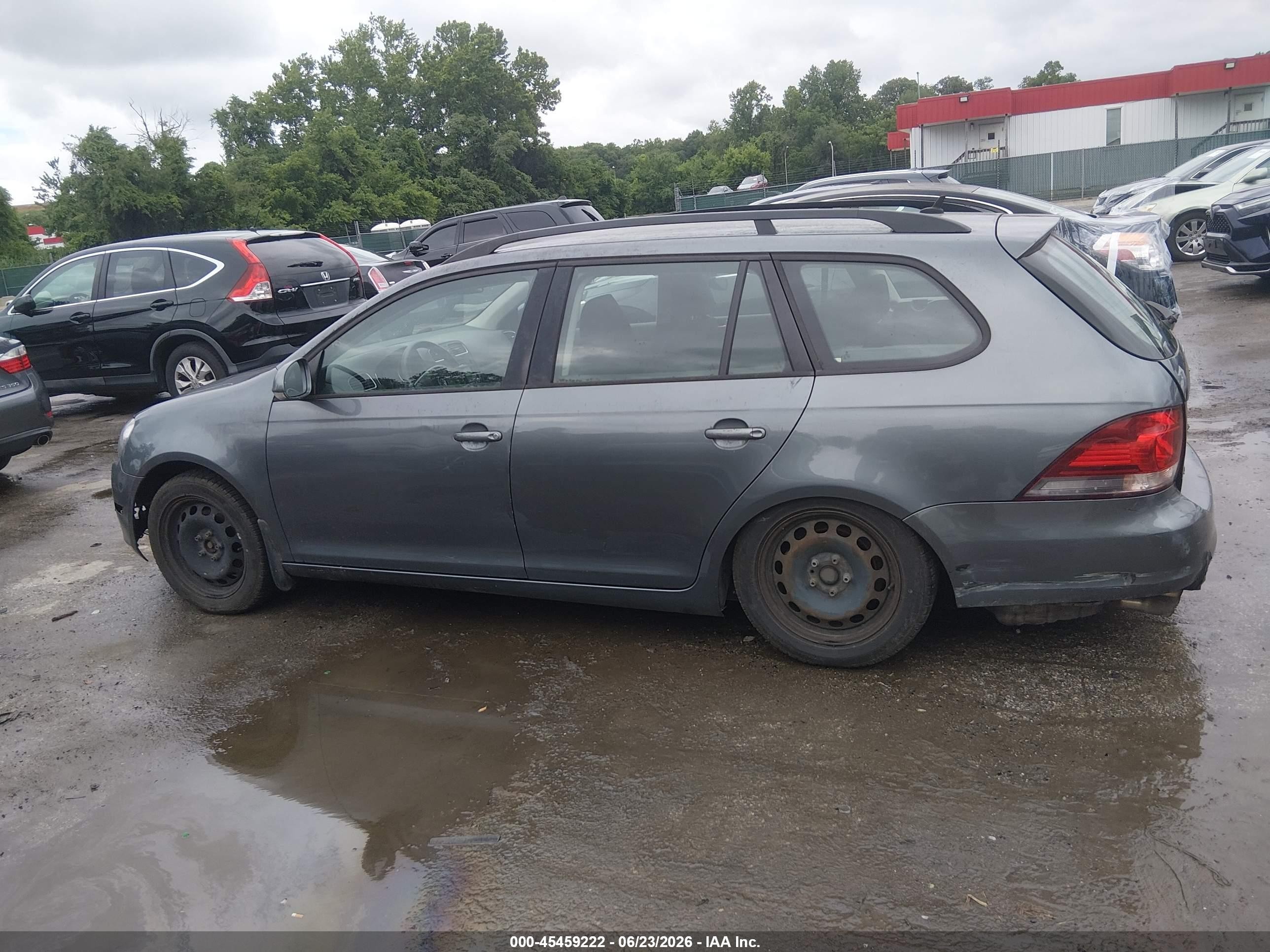 2014 Volkswagen Jetta Sportwagen 2.5l S Gray vin: 3VWKP7AJ3EM600923