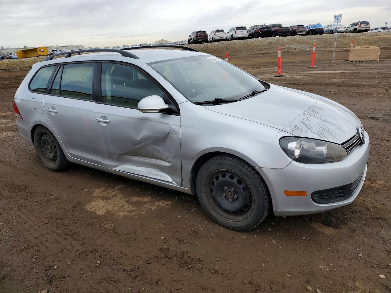 2010 Volkswagen Jetta S Silver vin: 3VWKX8AJ8AM621833
