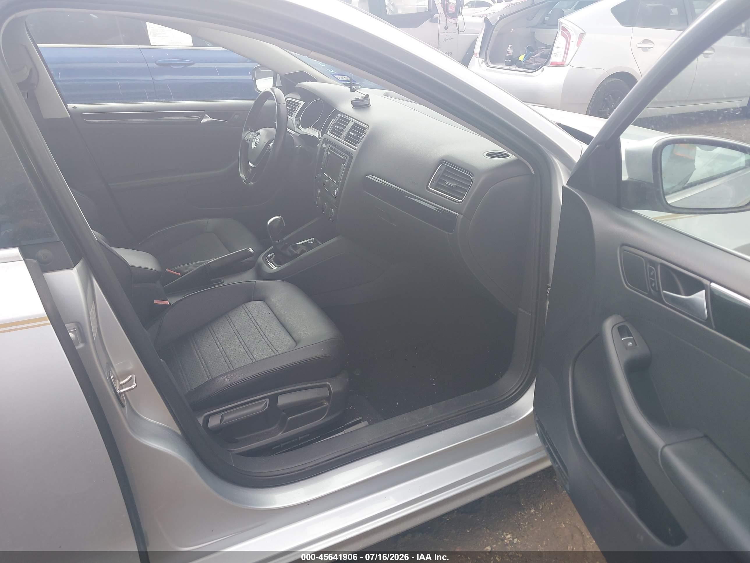 2015 Volkswagen Jetta 1.8t Sel Silver vin: 3VWL07AJ0FM289560