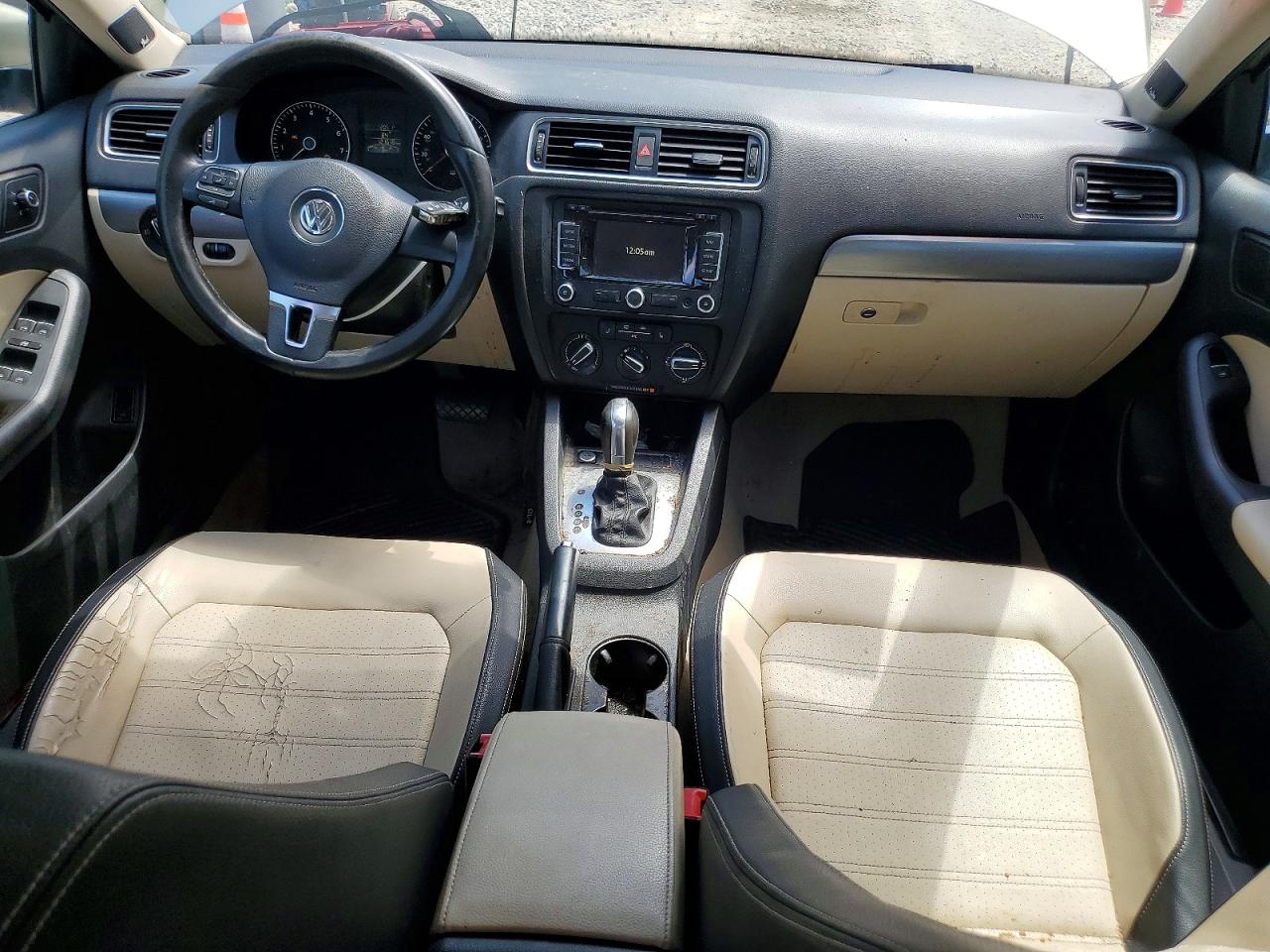 2014 Volkswagen Jetta Sel Желто-коричневый vin: 3VWL07AJ6EM292820