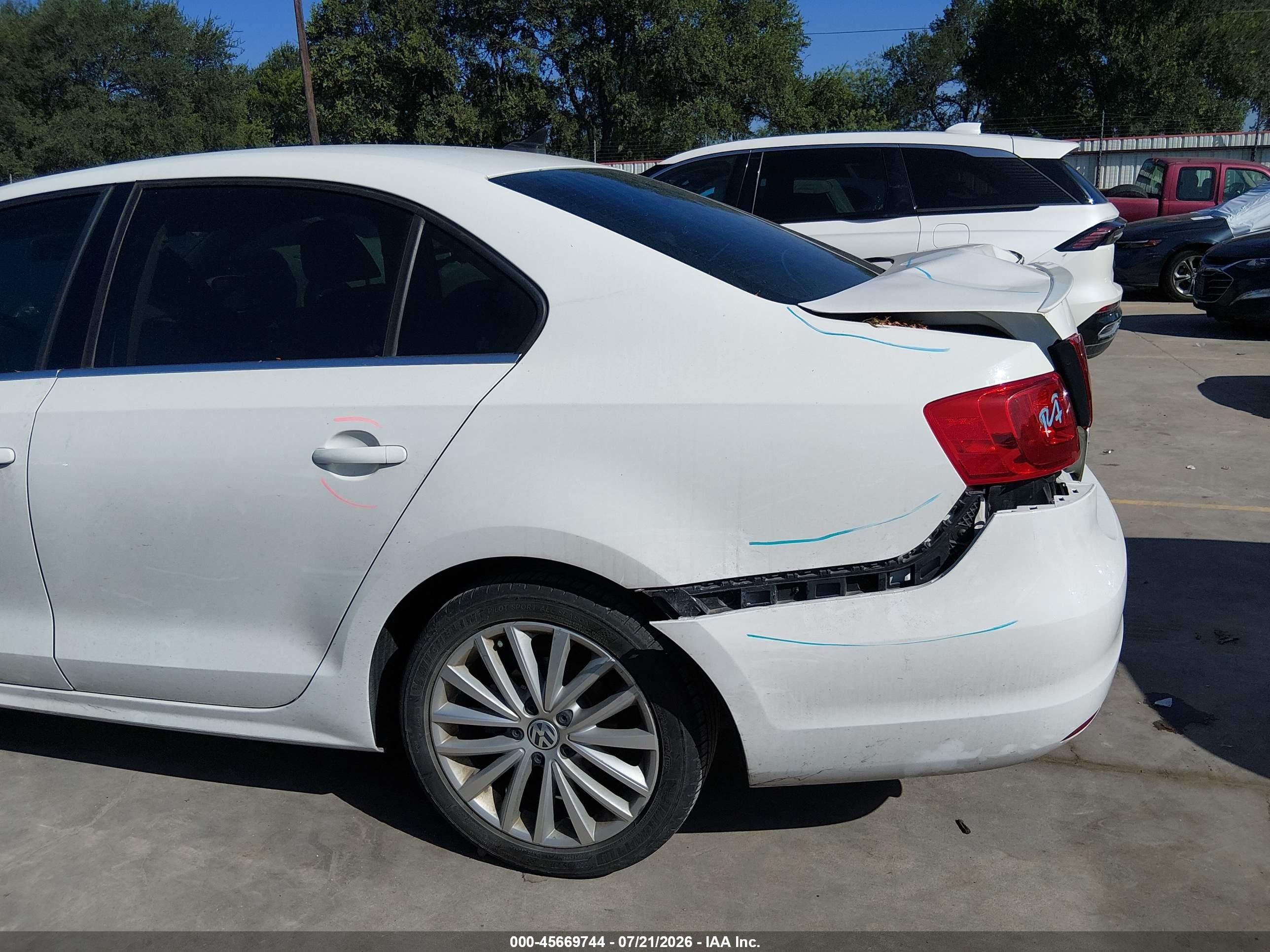 2014 Volkswagen Jetta 1.8t Sel White vin: 3VWL07AJXEM389714
