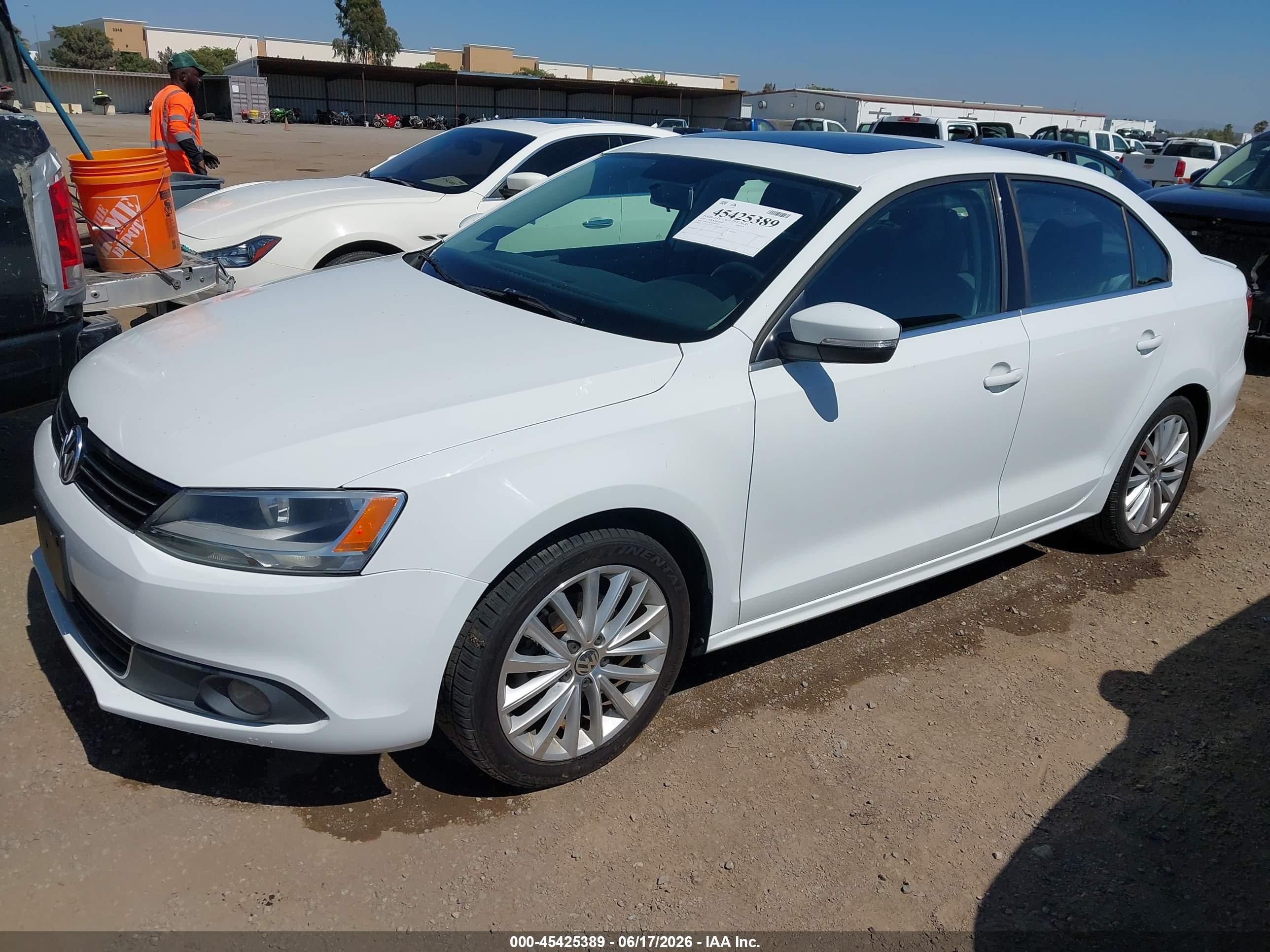 2014 Volkswagen Jetta 1.8t Sel White vin: 3VWL17AJ5EM441957