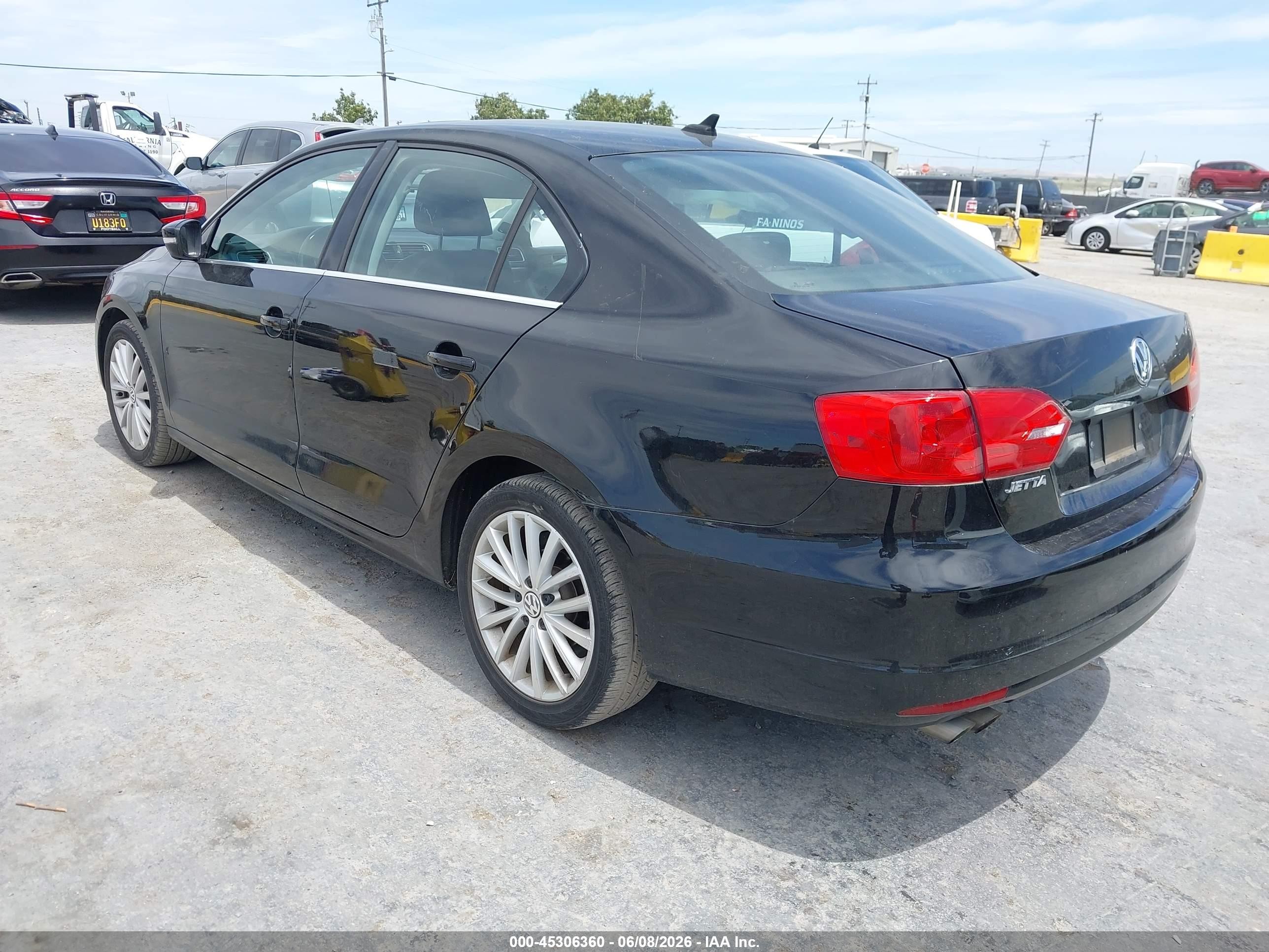 2014 Volkswagen Jetta 1.8t Sel Черный vin: 3VWL17AJ8EM419077