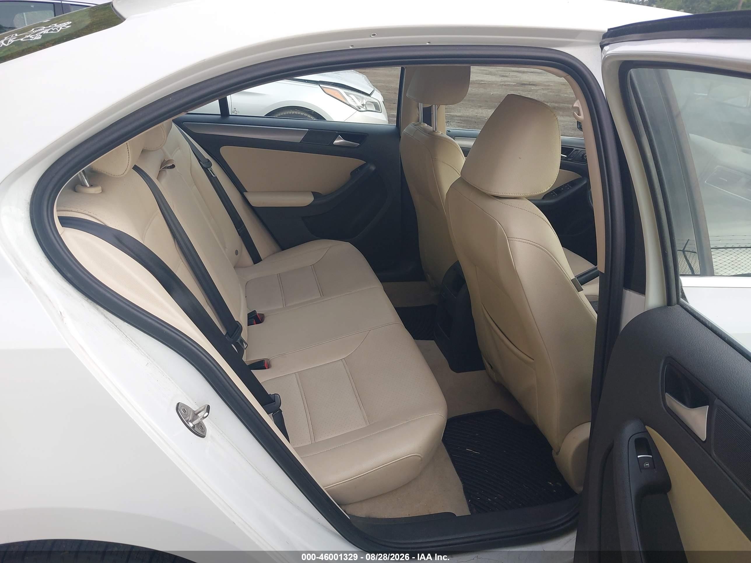 2015 Volkswagen Jetta 2.0l Tdi Se White vin: 3VWLA7AJ1FM265734