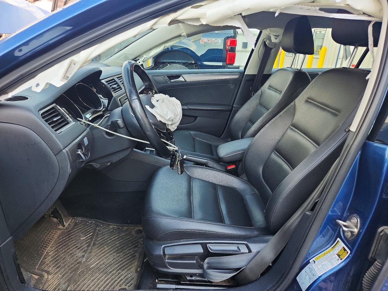 2015 Volkswagen Jetta Tdi Blue vin: 3VWLA7AJ2FM305707