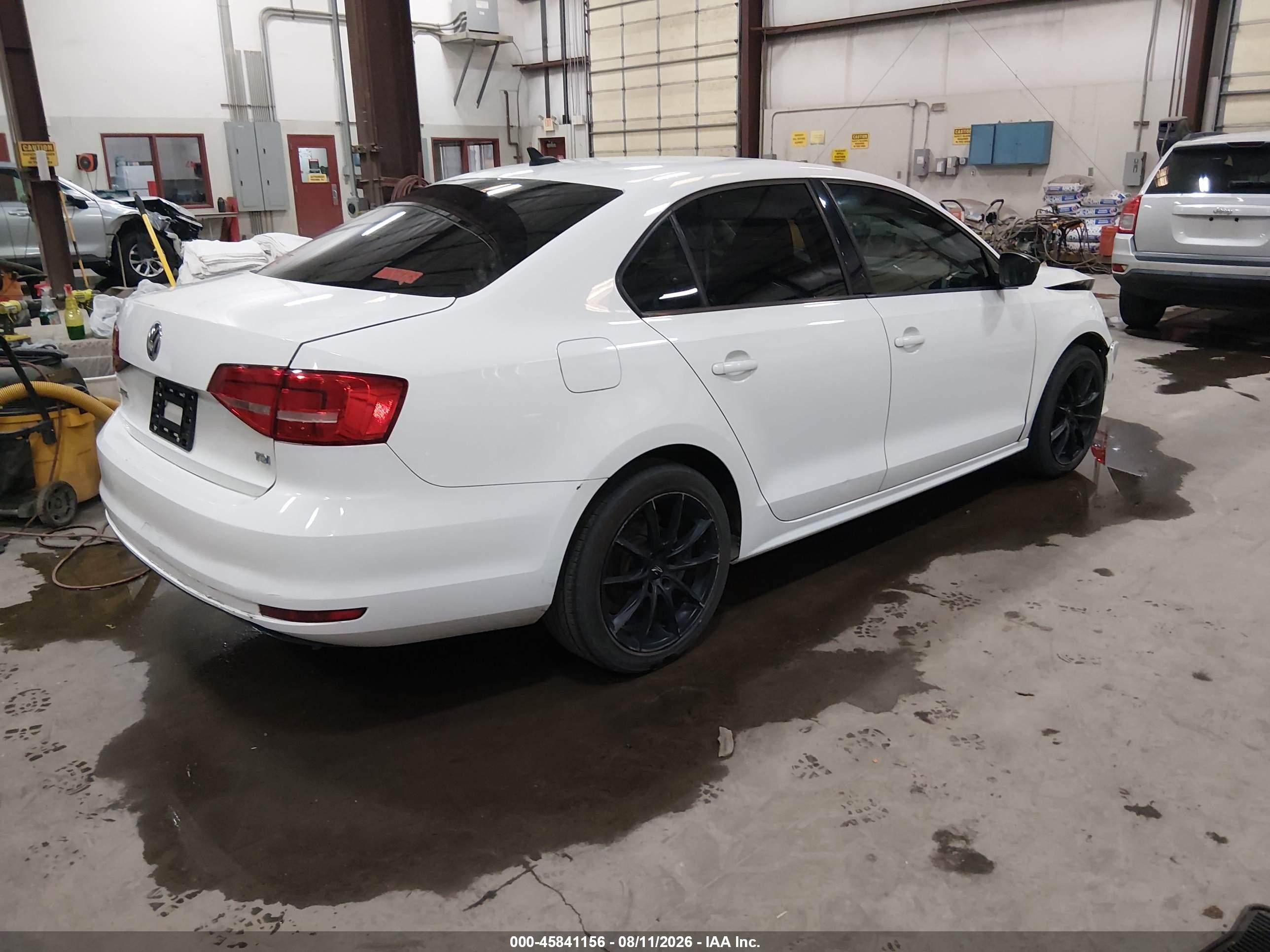 2015 Volkswagen Jetta 2.0l Tdi S White vin: 3VWLA7AJ3FM329353